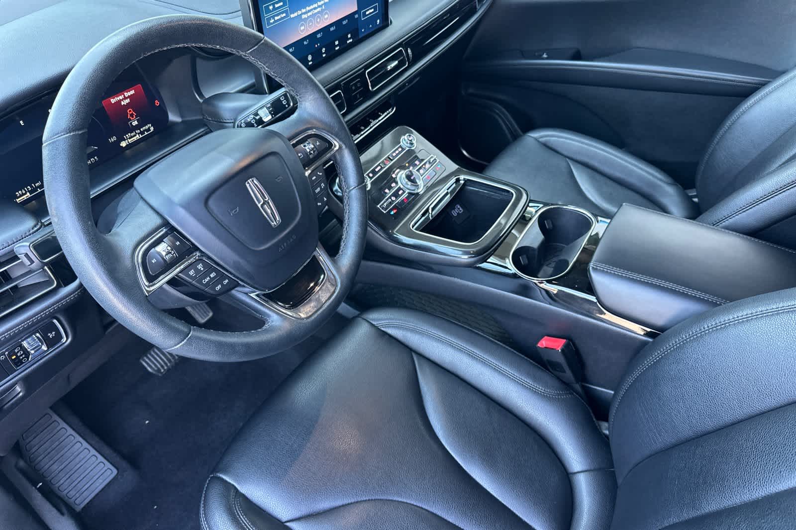 Thumbnail: 2023 Lincoln Nautilus - 11