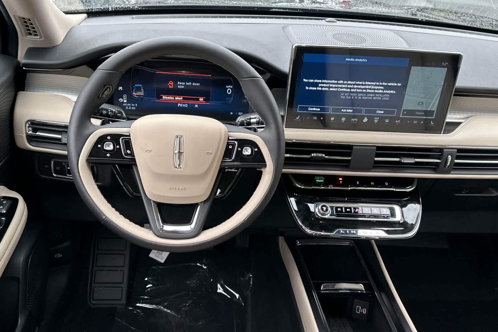 Thumbnail: 2025 Lincoln Corsair - 15