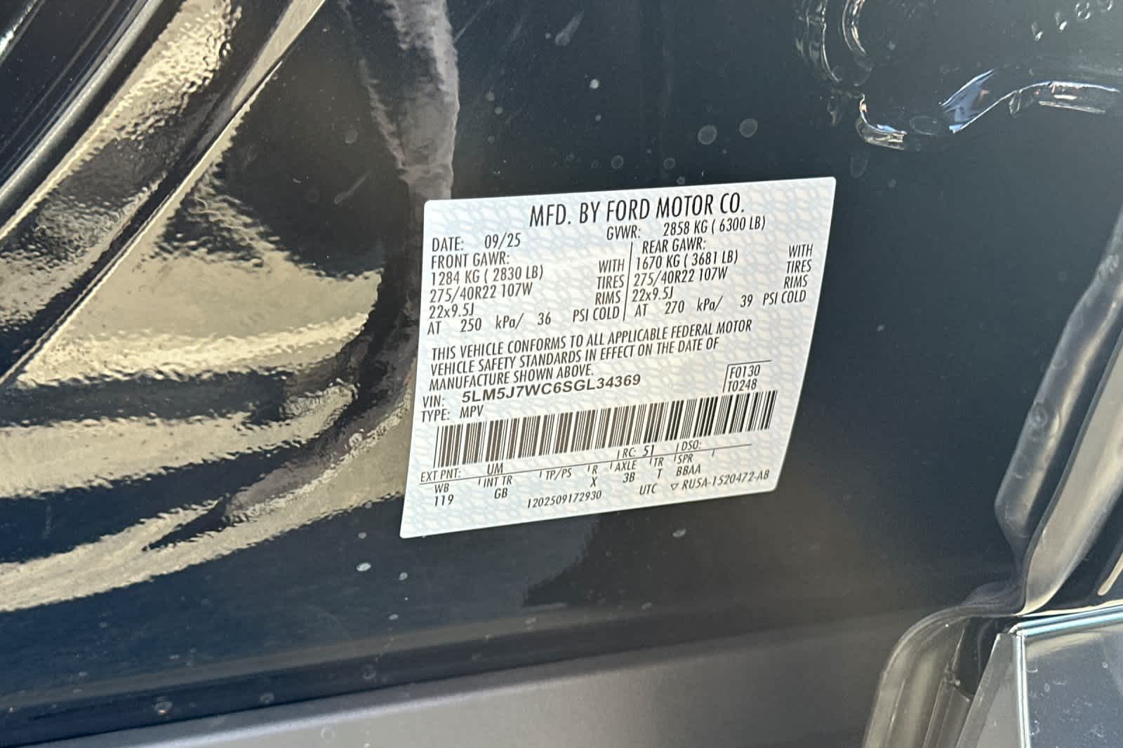 Thumbnail: 2025 Lincoln Aviator - 29