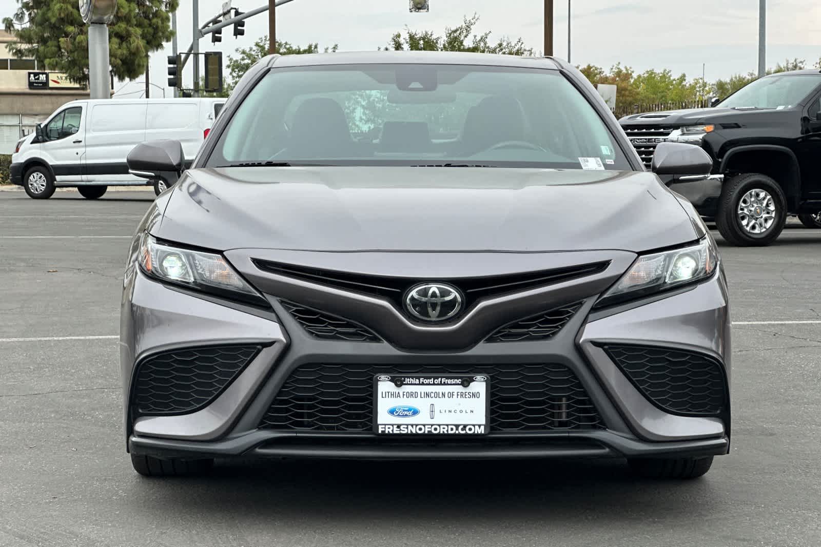 Thumbnail: 2022 Toyota Camry - 11