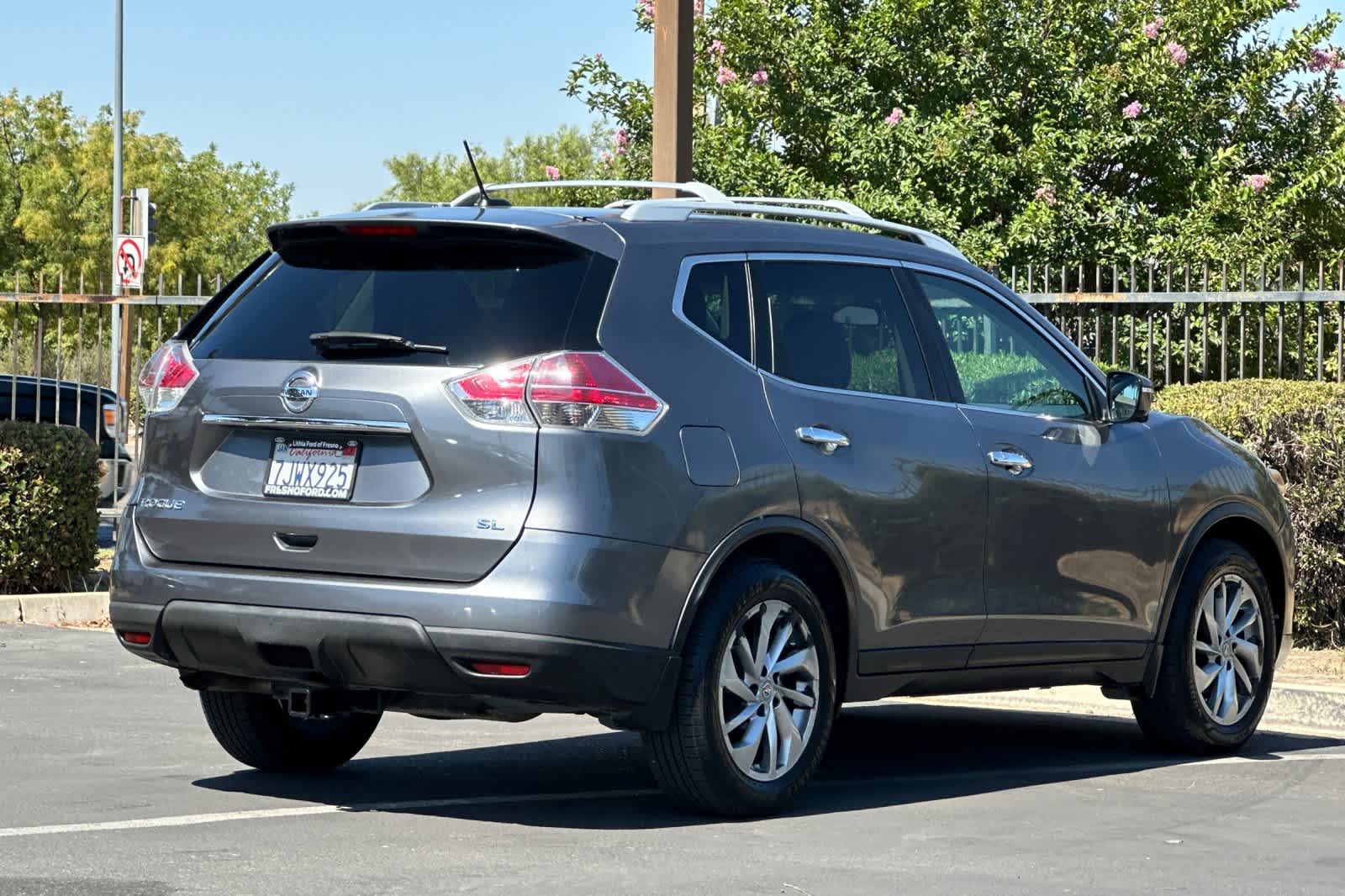 Thumbnail: 2015 Nissan Rogue - 2