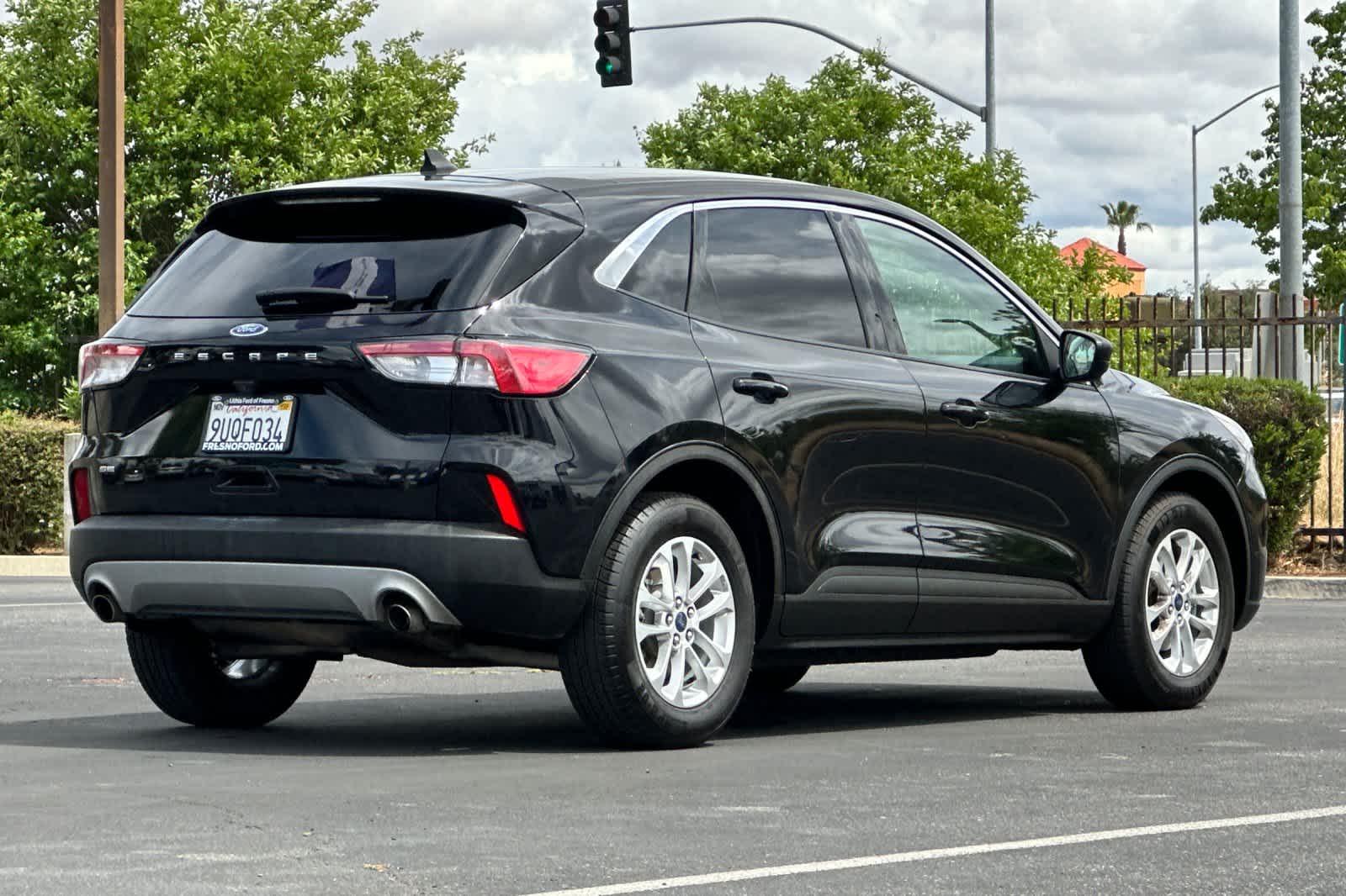 Thumbnail: 2022 Ford Escape - 2