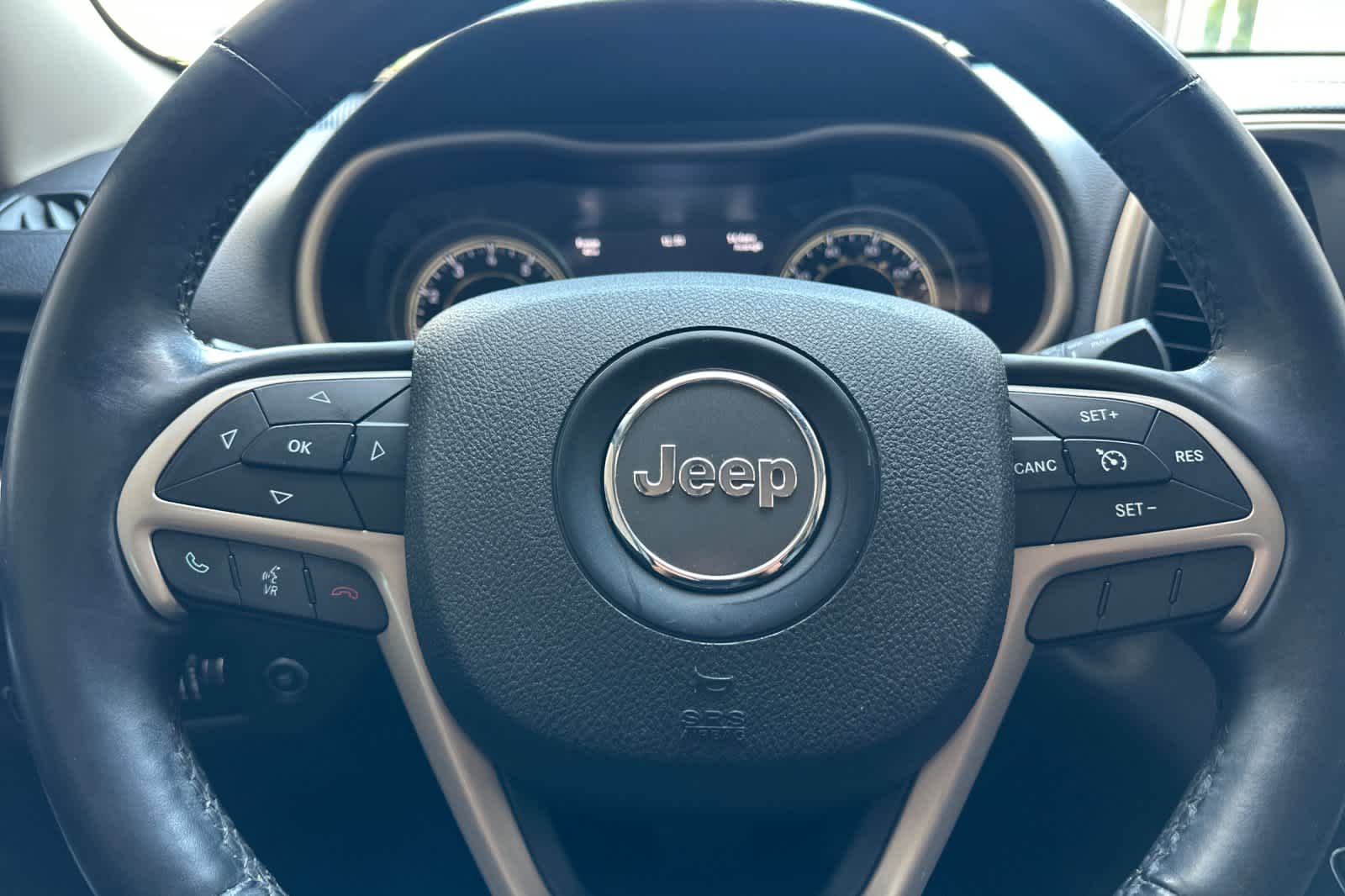 2015 Jeep Cherokee Limited Edition 23