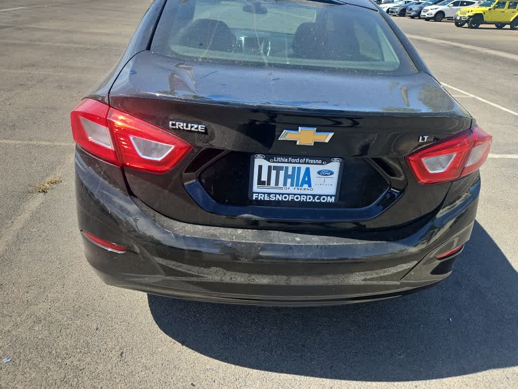 Thumbnail: 2019 Chevrolet Cruze - 8
