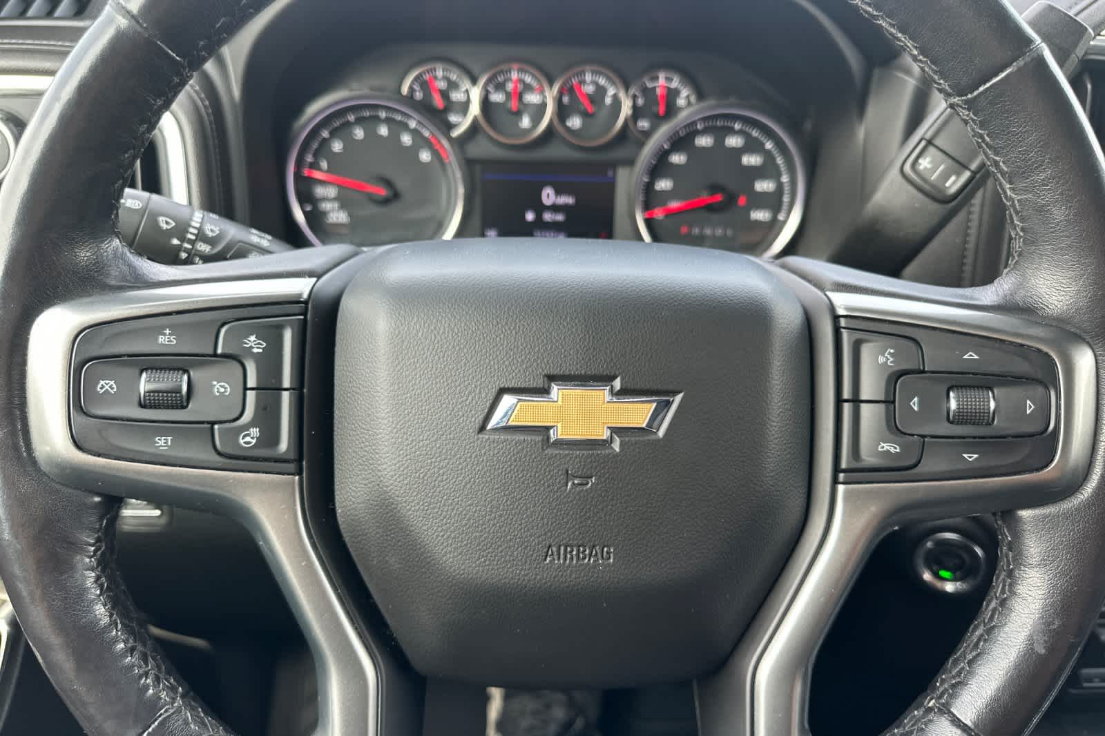 Thumbnail: 2020 Chevrolet Silverado 1500 - 23
