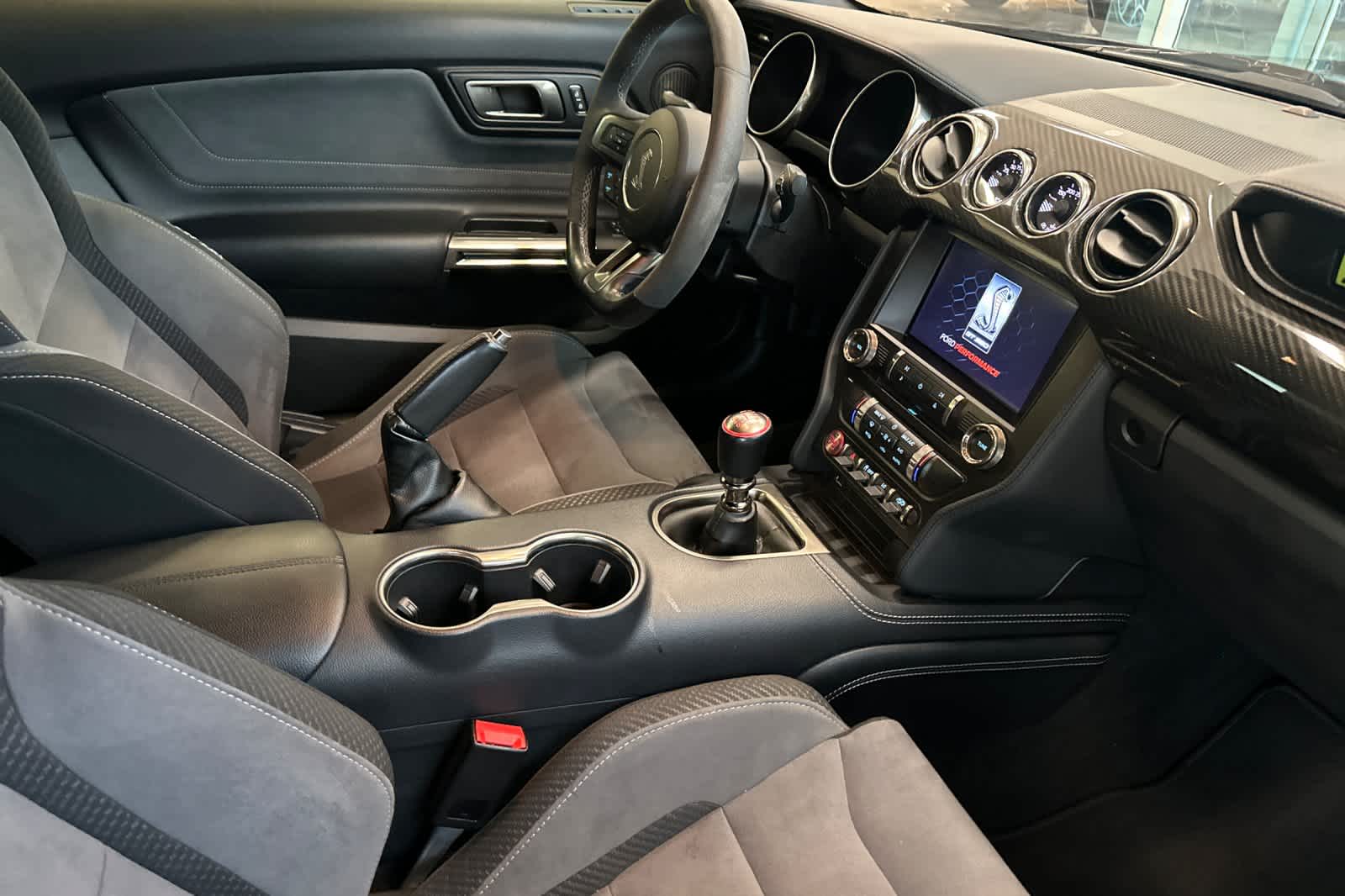 Thumbnail: 2020 Ford Econoline - 16