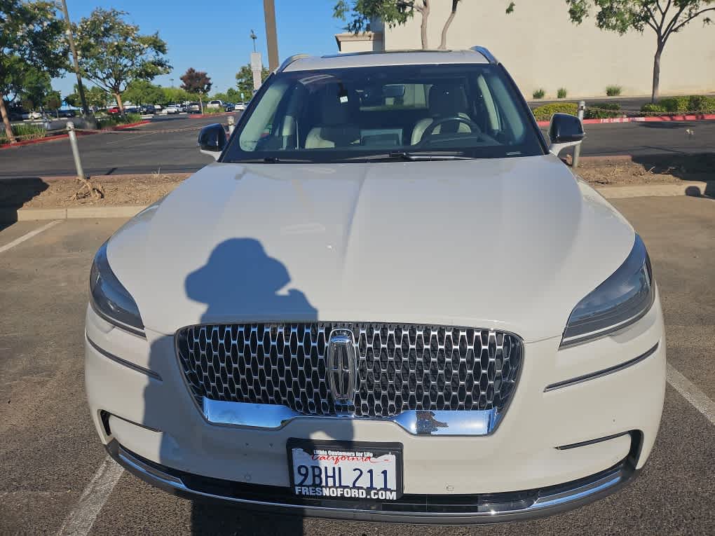 Thumbnail: 2022 Lincoln Aviator - 3