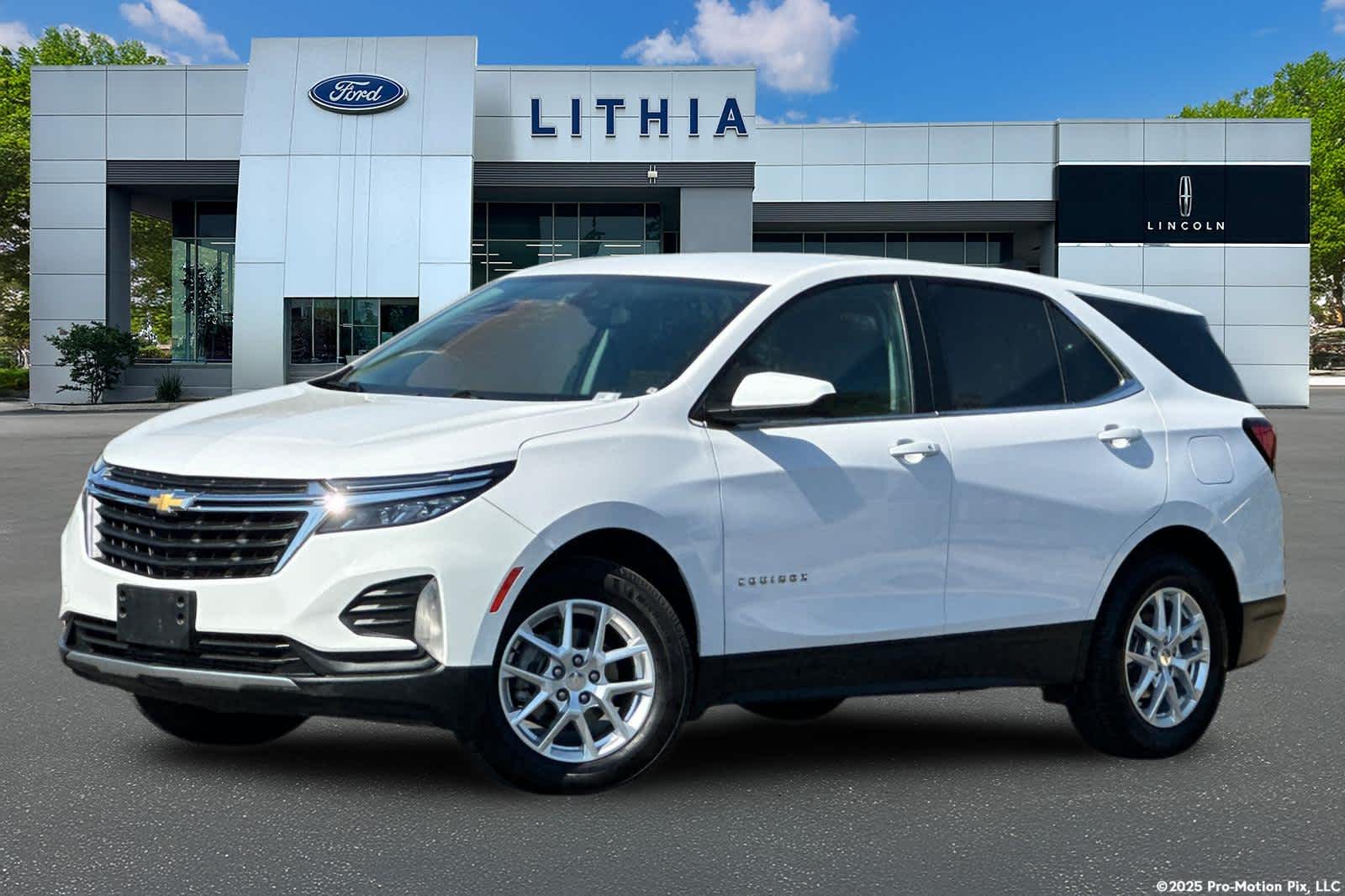Thumbnail: 2022 Chevrolet Equinox - 1