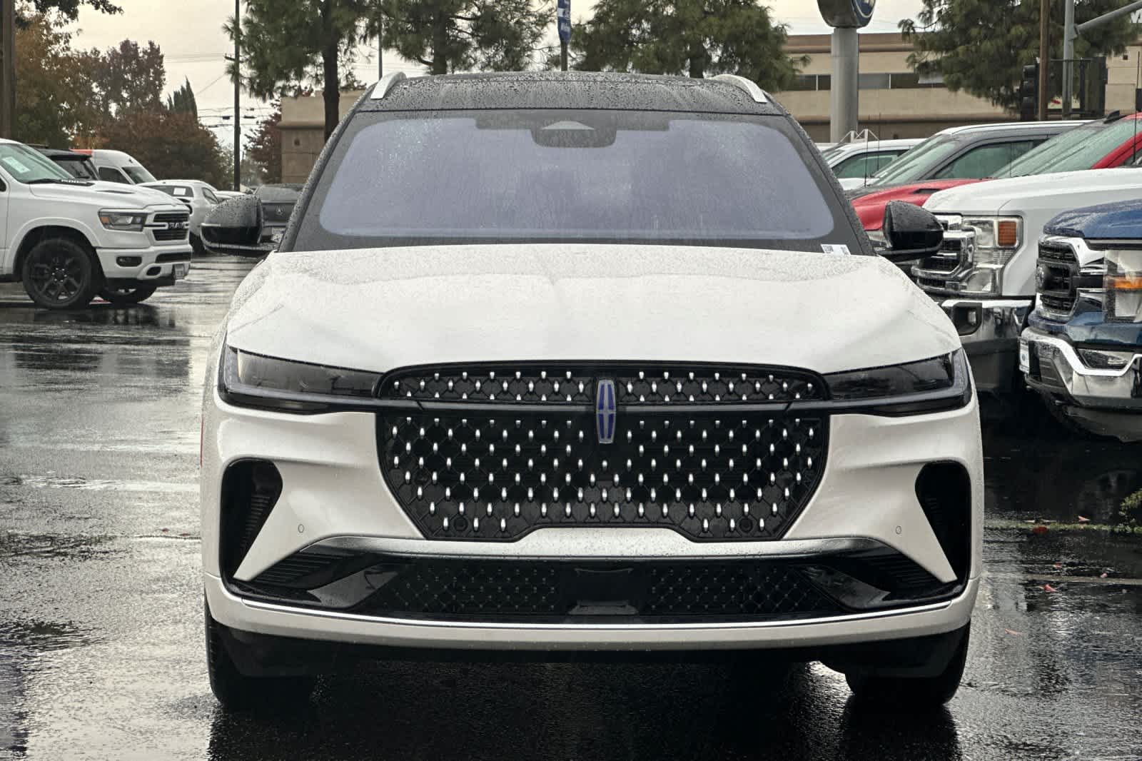 Thumbnail: 2026 Lincoln Nautilus - 11