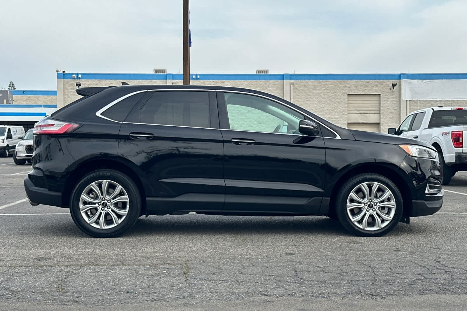 Thumbnail: 2024 Ford Edge - 9