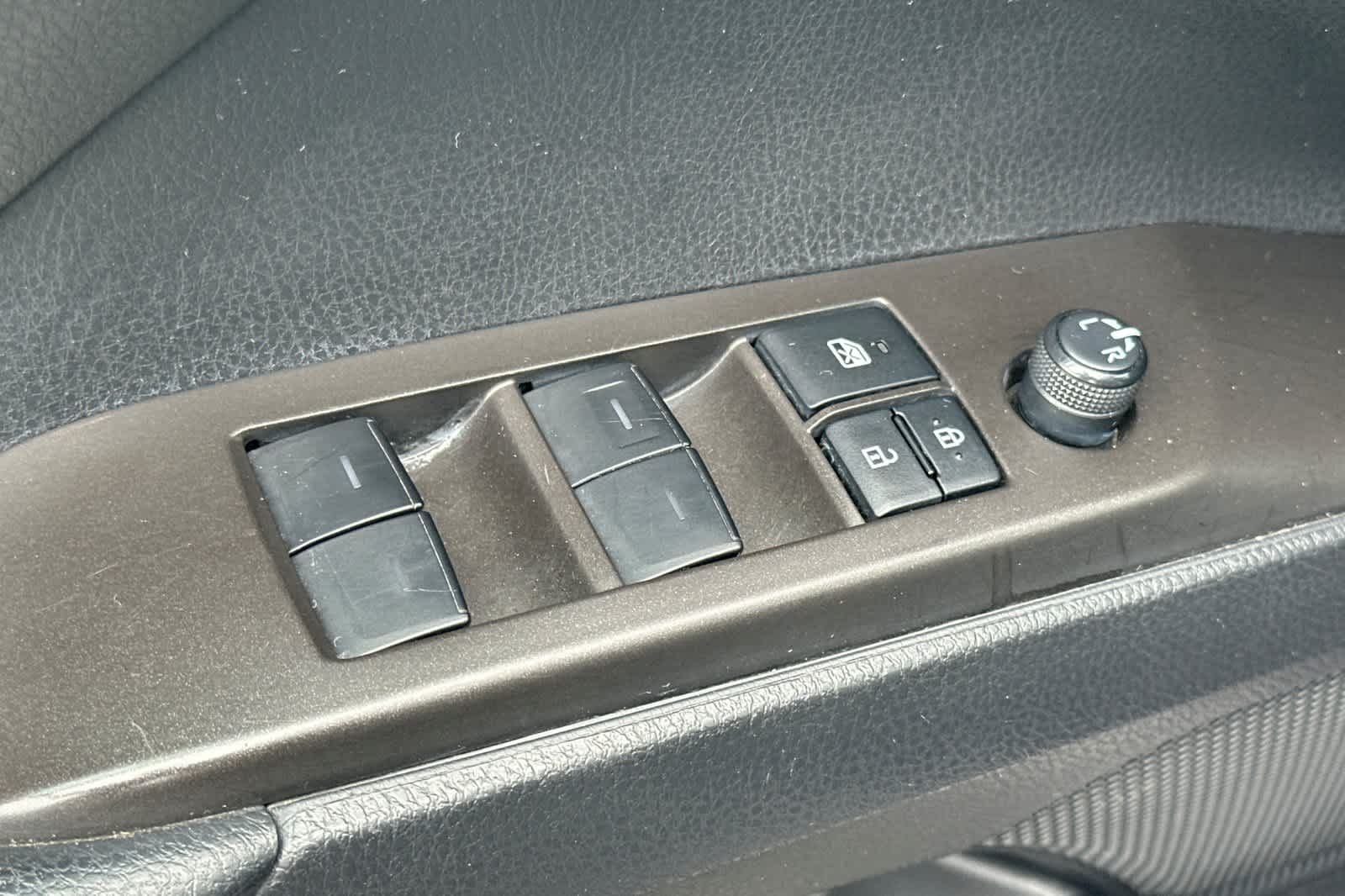 Thumbnail: 2023 Toyota Camry - 14