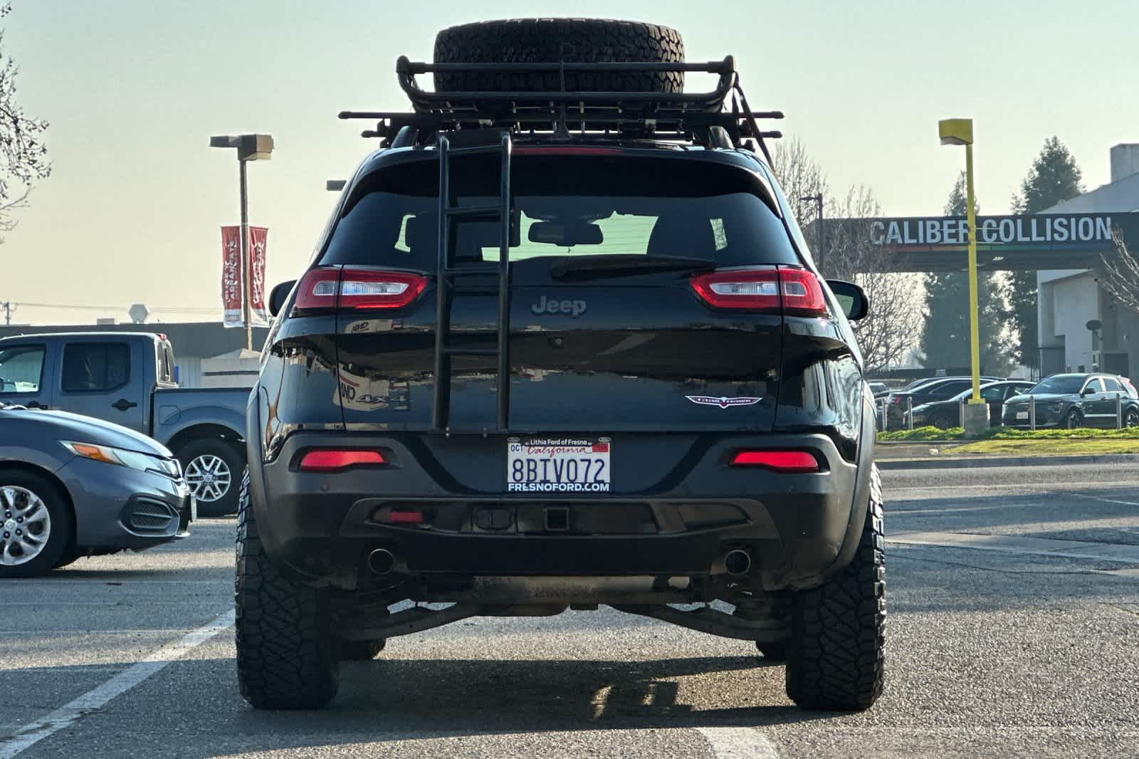 Thumbnail: 2018 Jeep Cherokee - 7