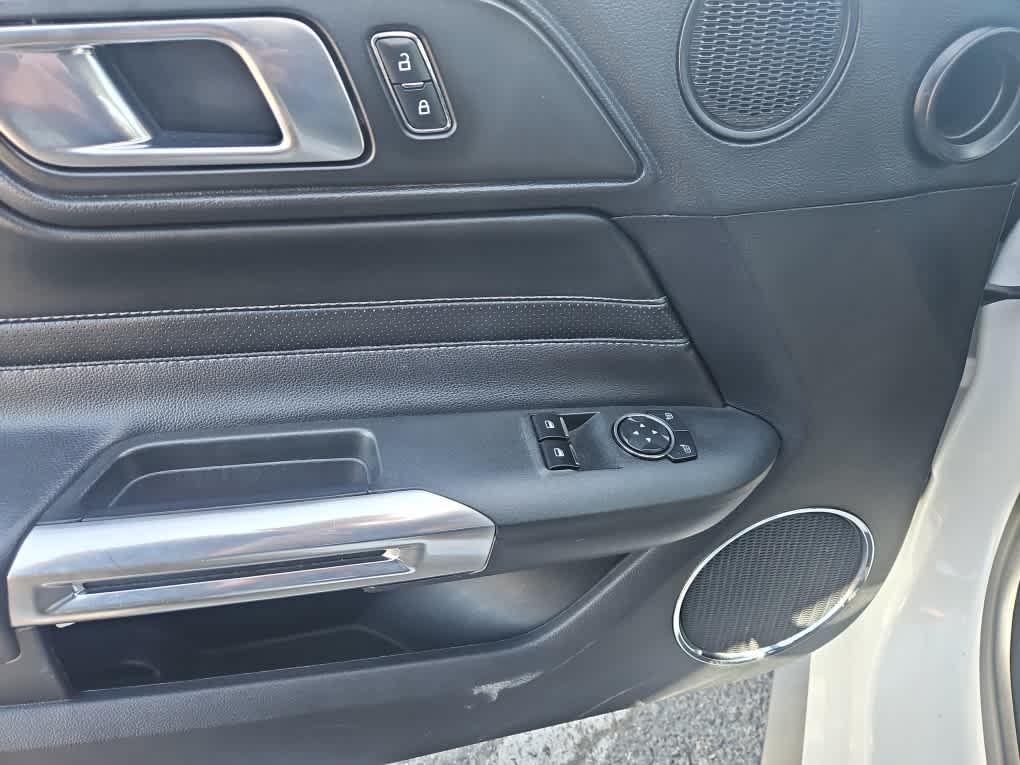 Thumbnail: 2018 Ford Mustang - 15