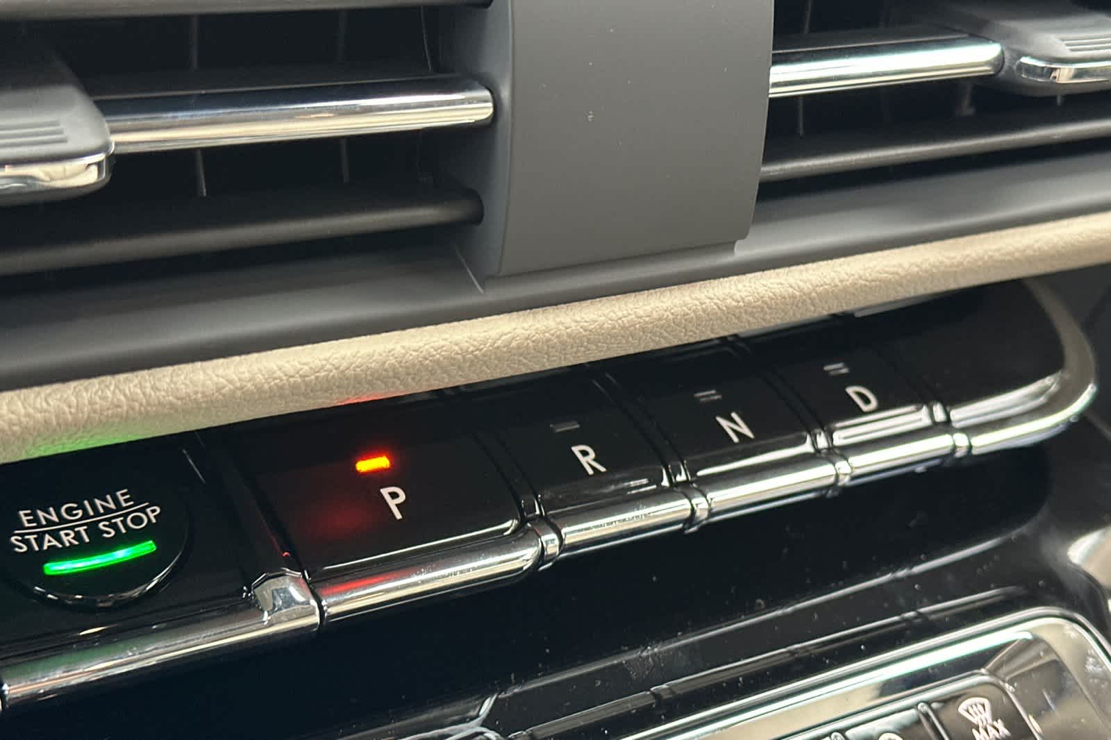 Thumbnail: 2025 Lincoln Corsair - 23