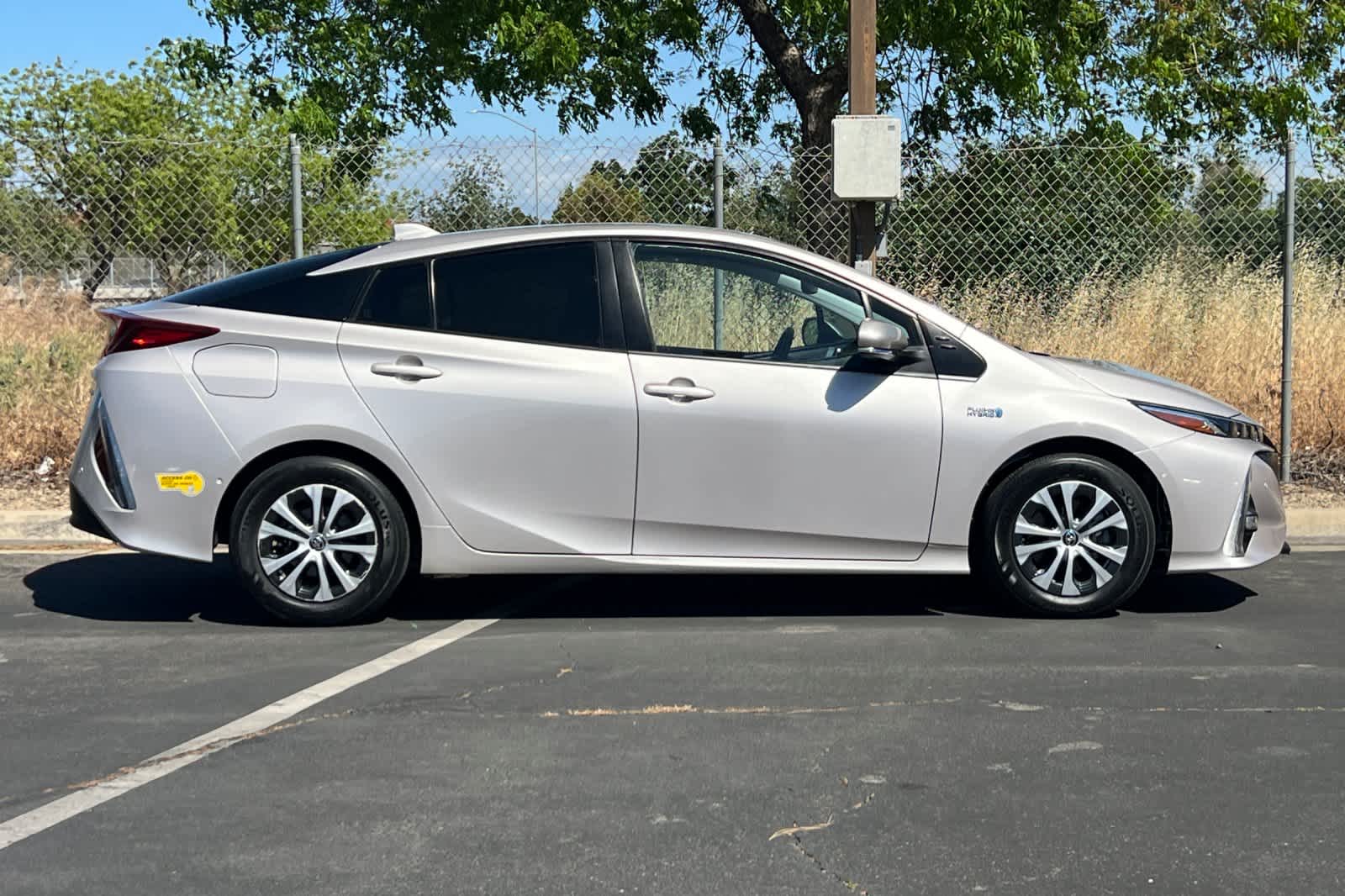 Thumbnail: 2021 Toyota Prius Prime - 9