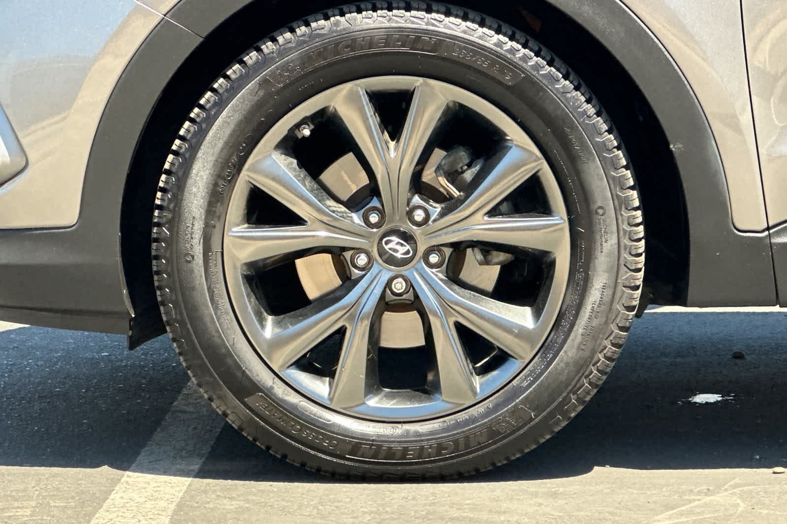 Thumbnail: 2017 Hyundai Santa Fe - 26