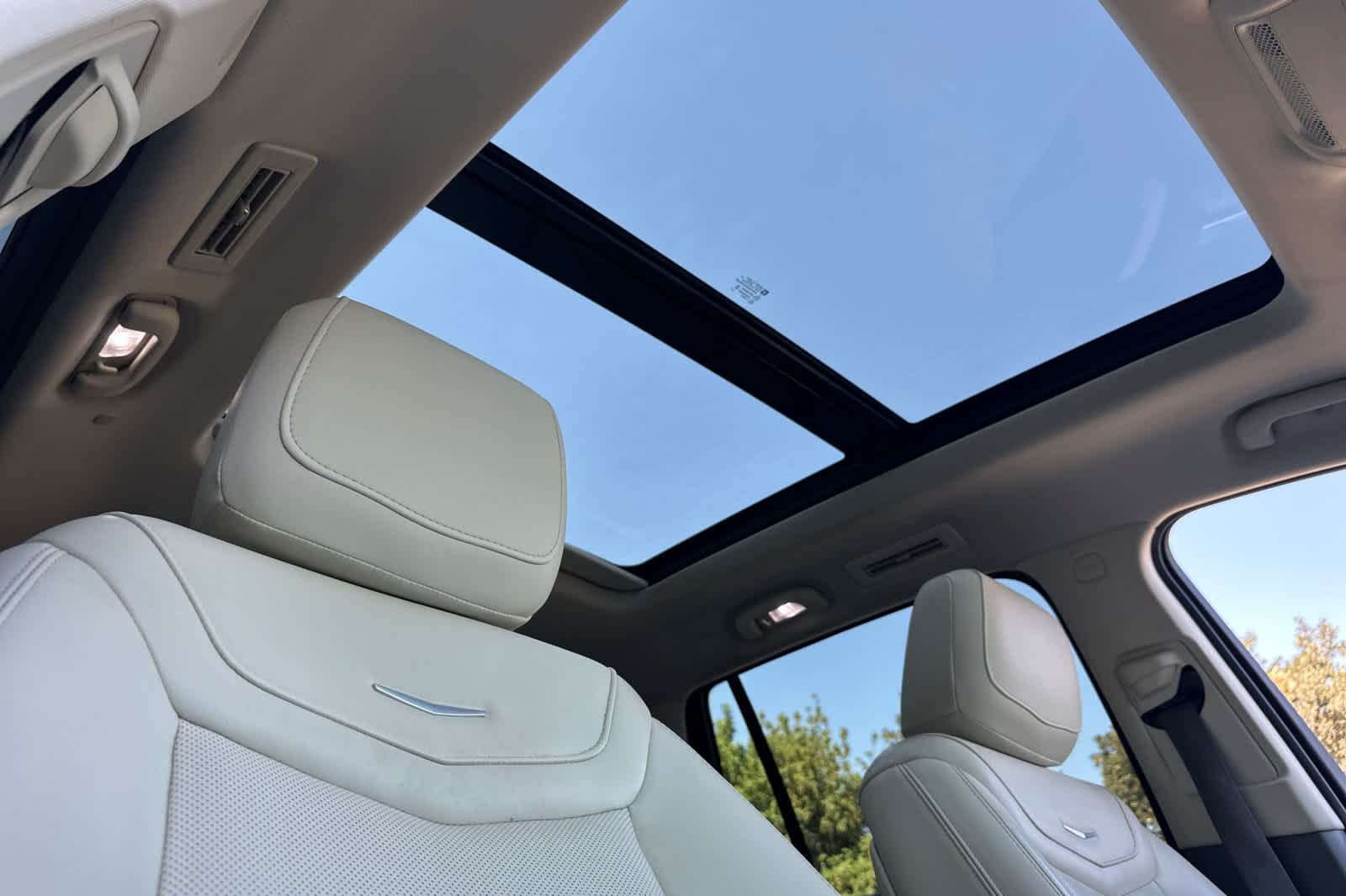 Thumbnail: 2021 Cadillac XT6 - 18