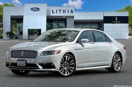 2017 Lincoln Continental Select Sedan
