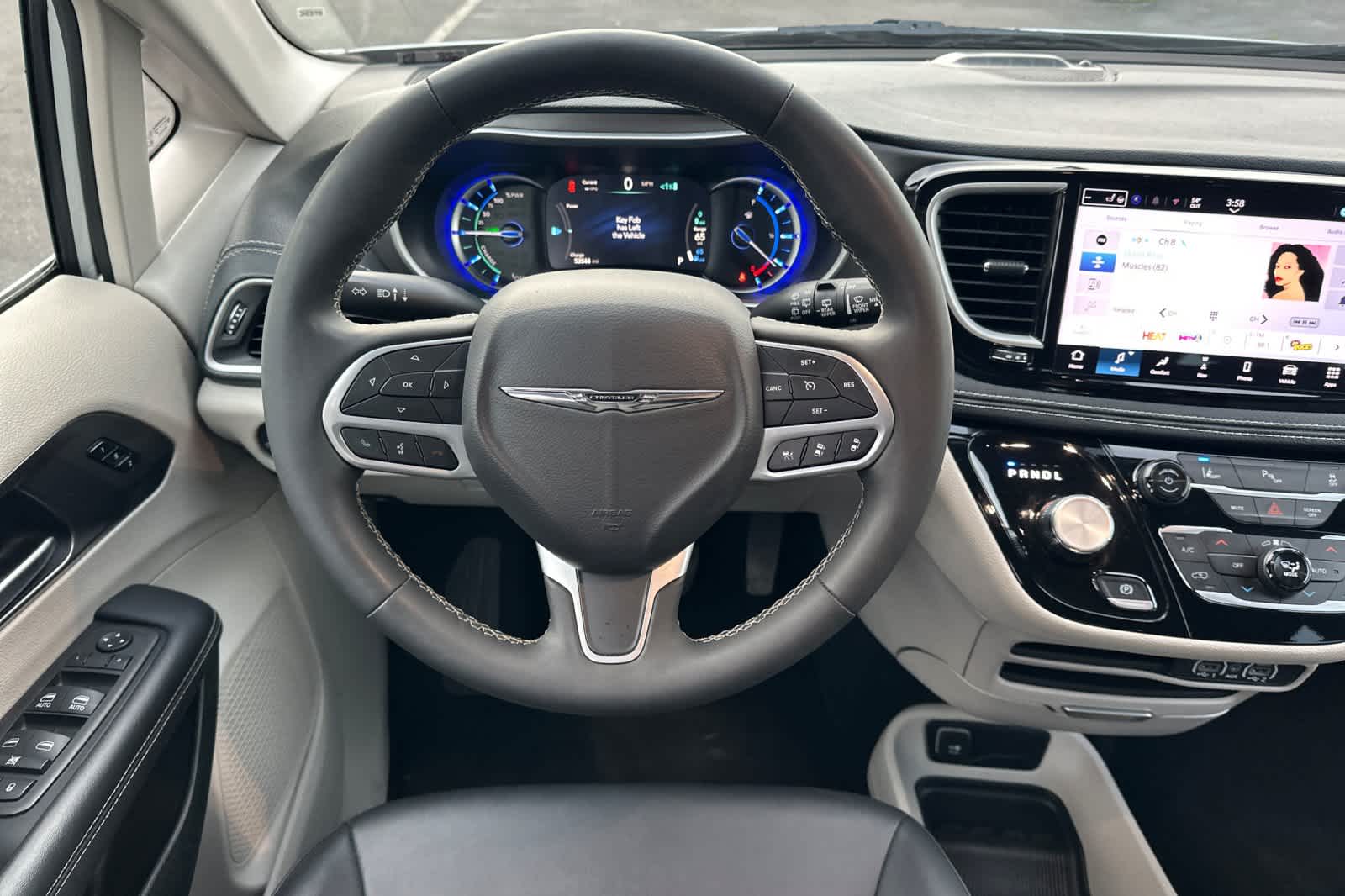 Thumbnail: 2024 Chrysler Pacifica - 14