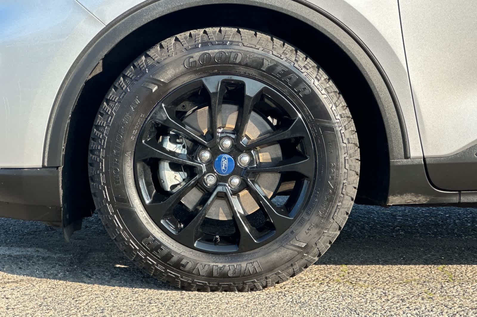 Thumbnail: 2020 Ford Escape - 26