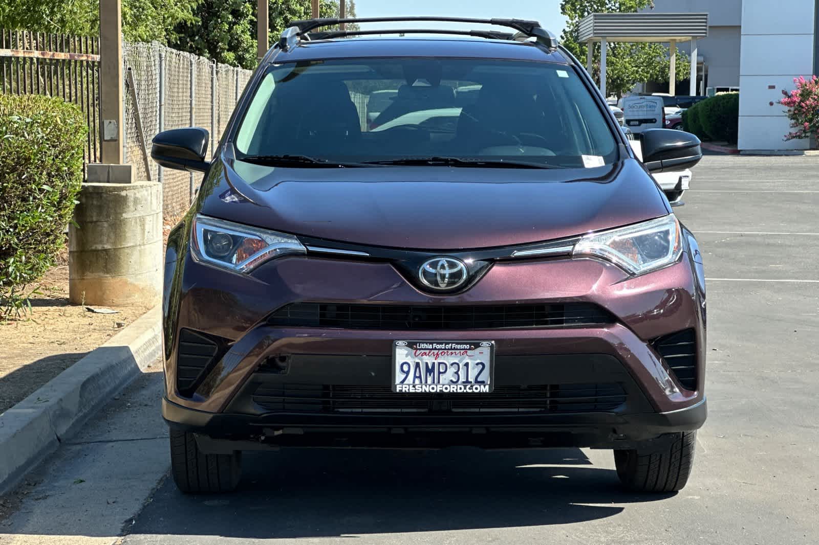 Thumbnail: 2018 Toyota RAV4 - 10