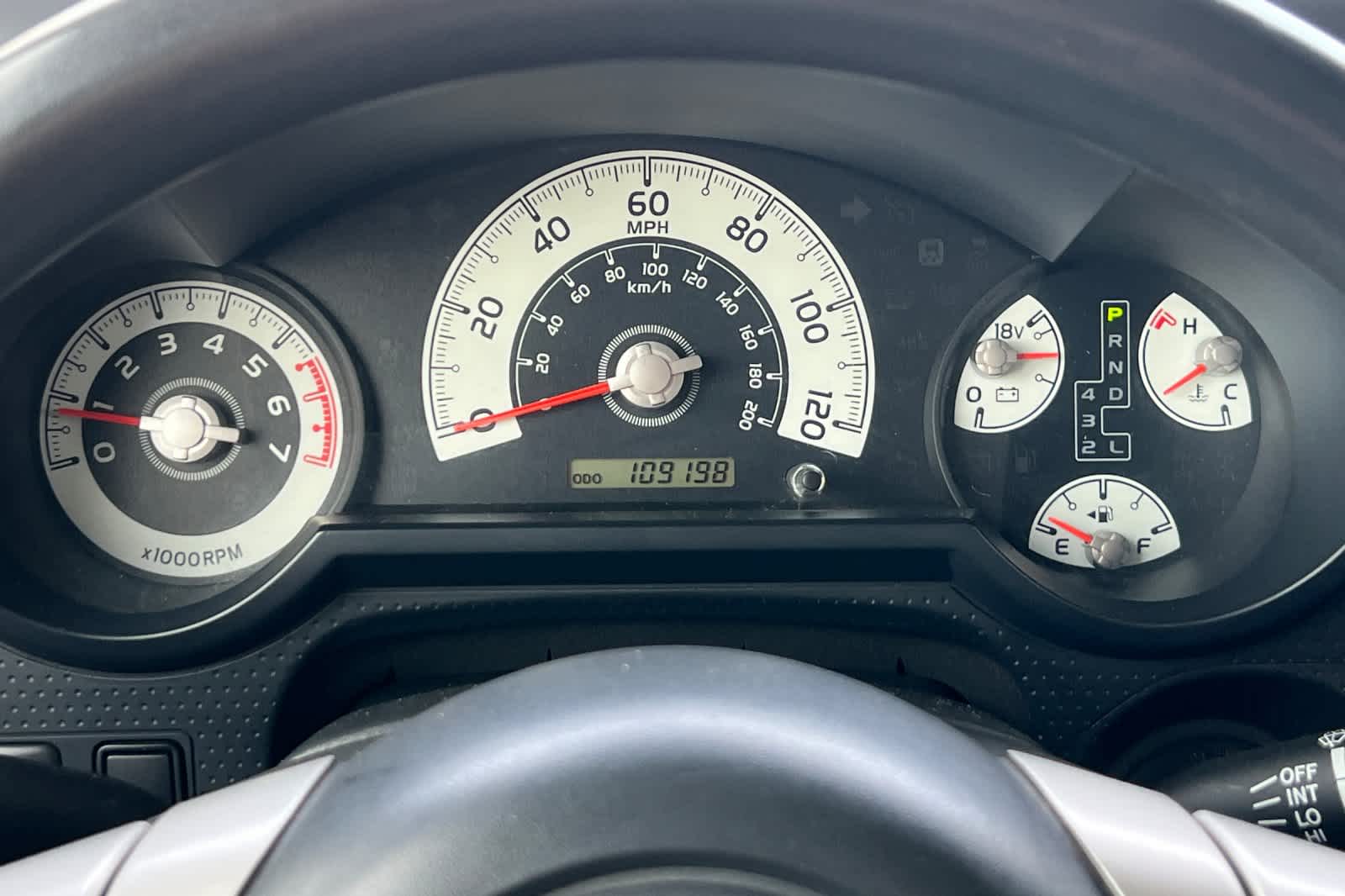 Thumbnail: 2013 Toyota FJ Cruiser - 23