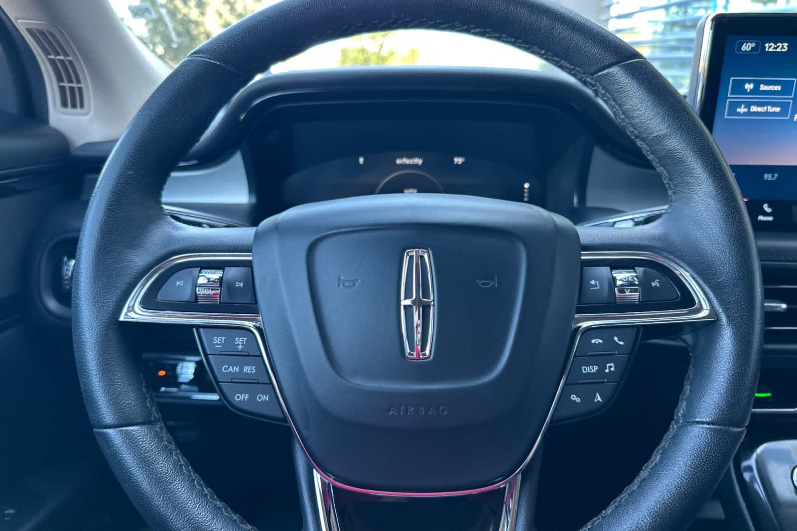 Thumbnail: 2023 Lincoln Nautilus - 24