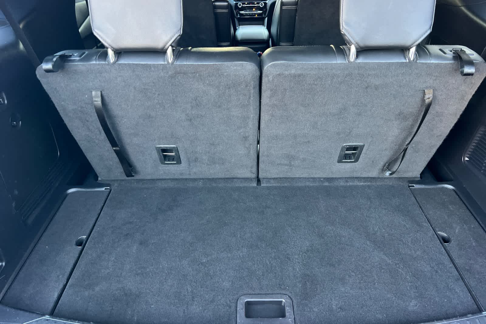 Thumbnail: 2022 Ford Explorer - 17