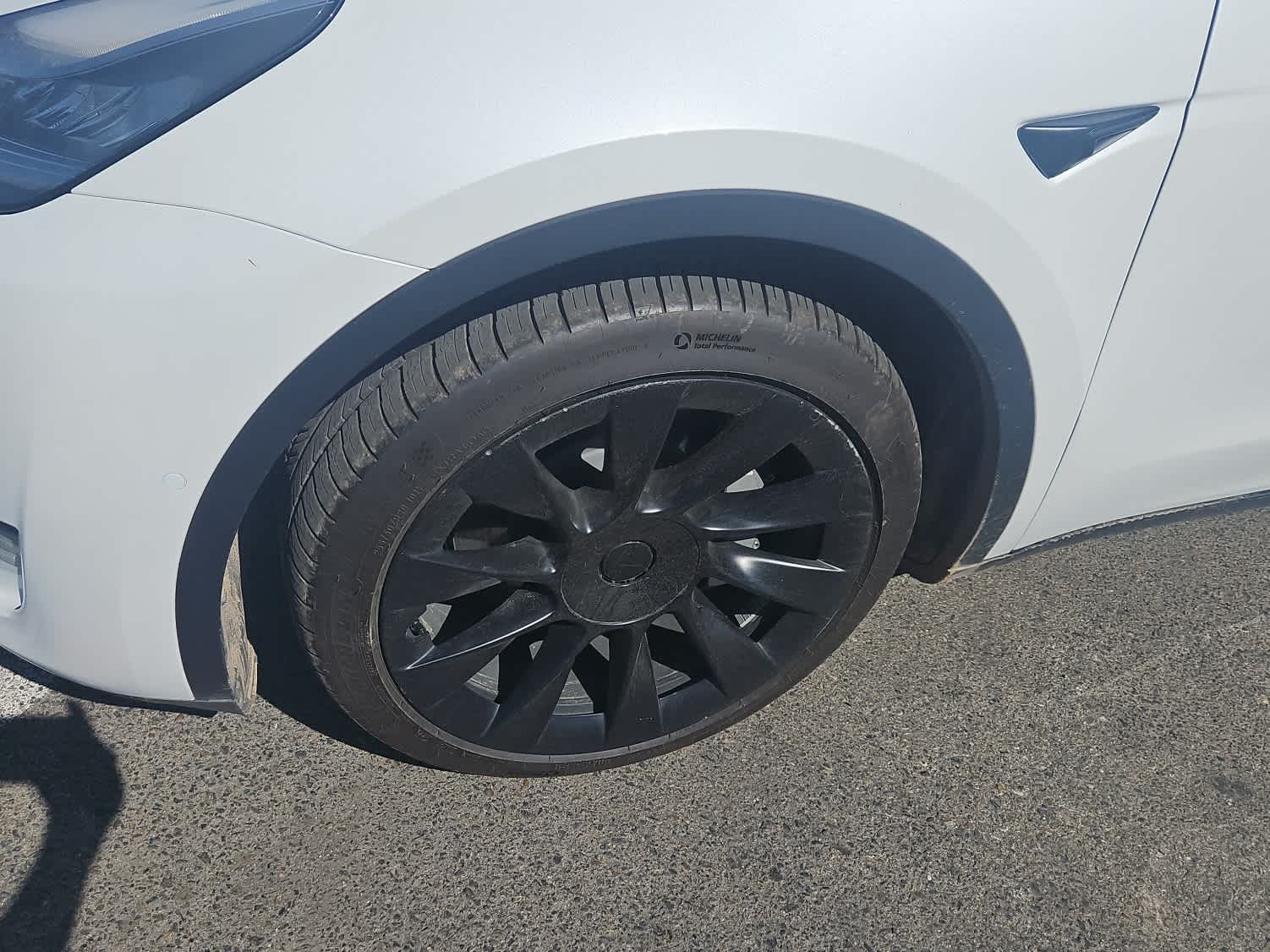 Thumbnail: 2021 Tesla Model Y - 3