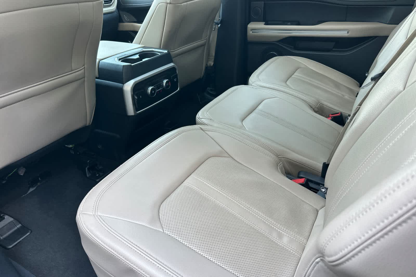 Thumbnail: 2024 Ford Expedition MAX - 4