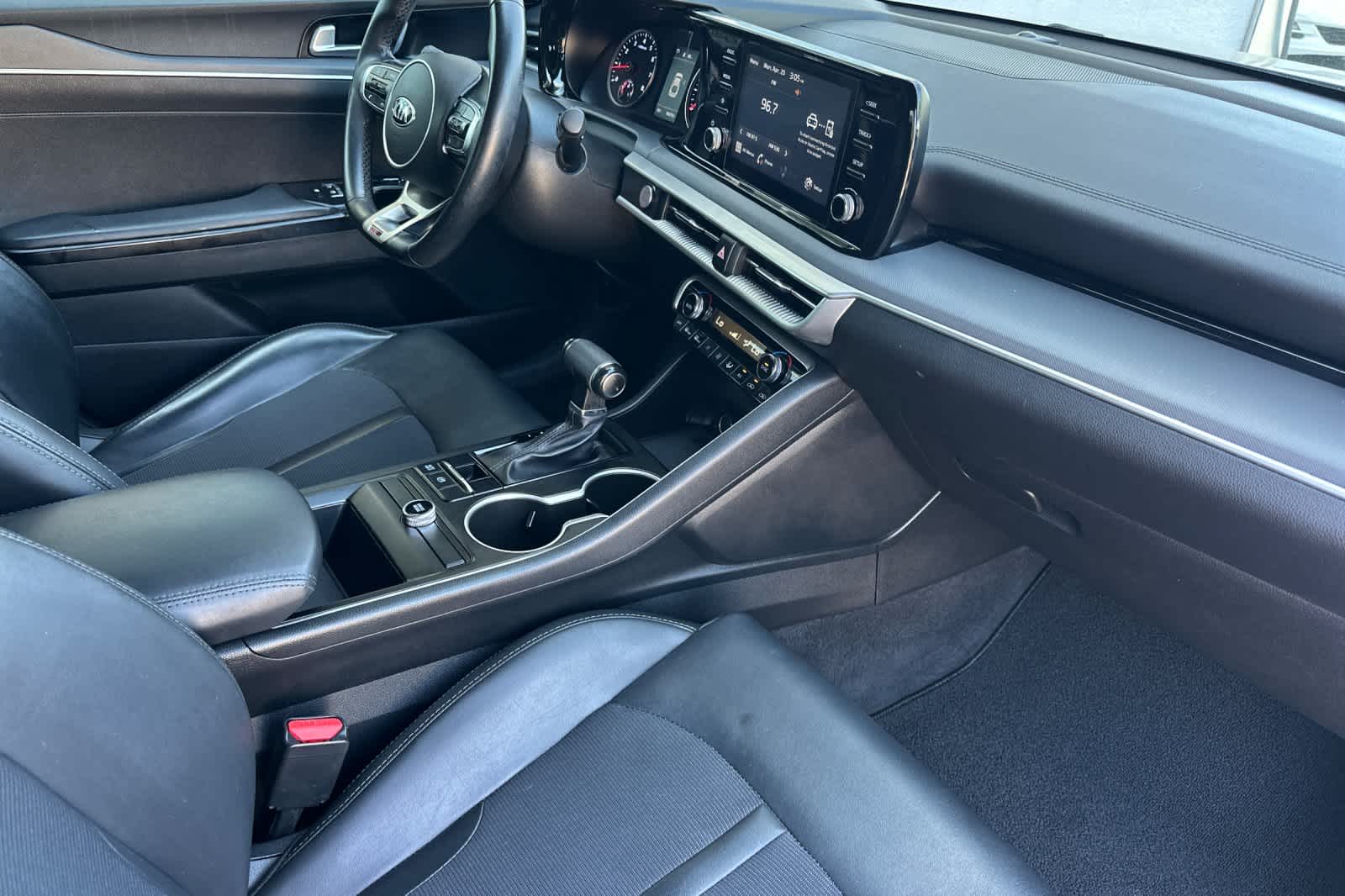 Thumbnail: 2021 Kia K5 - 16