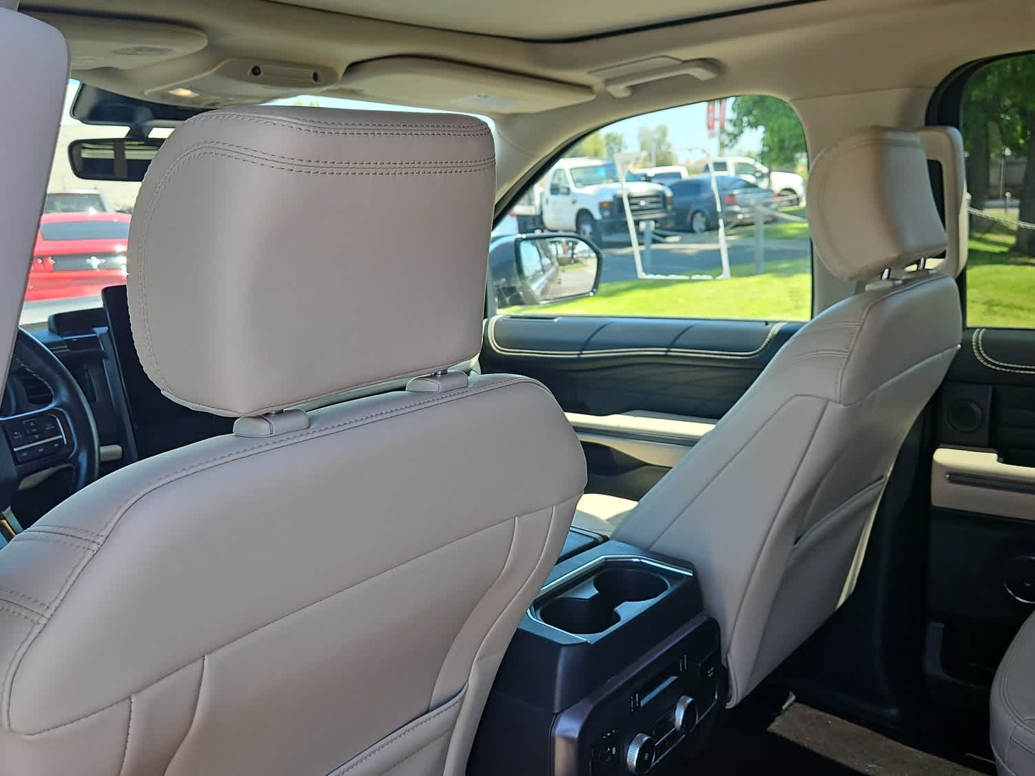 Thumbnail: 2023 Ford Expedition MAX - 11