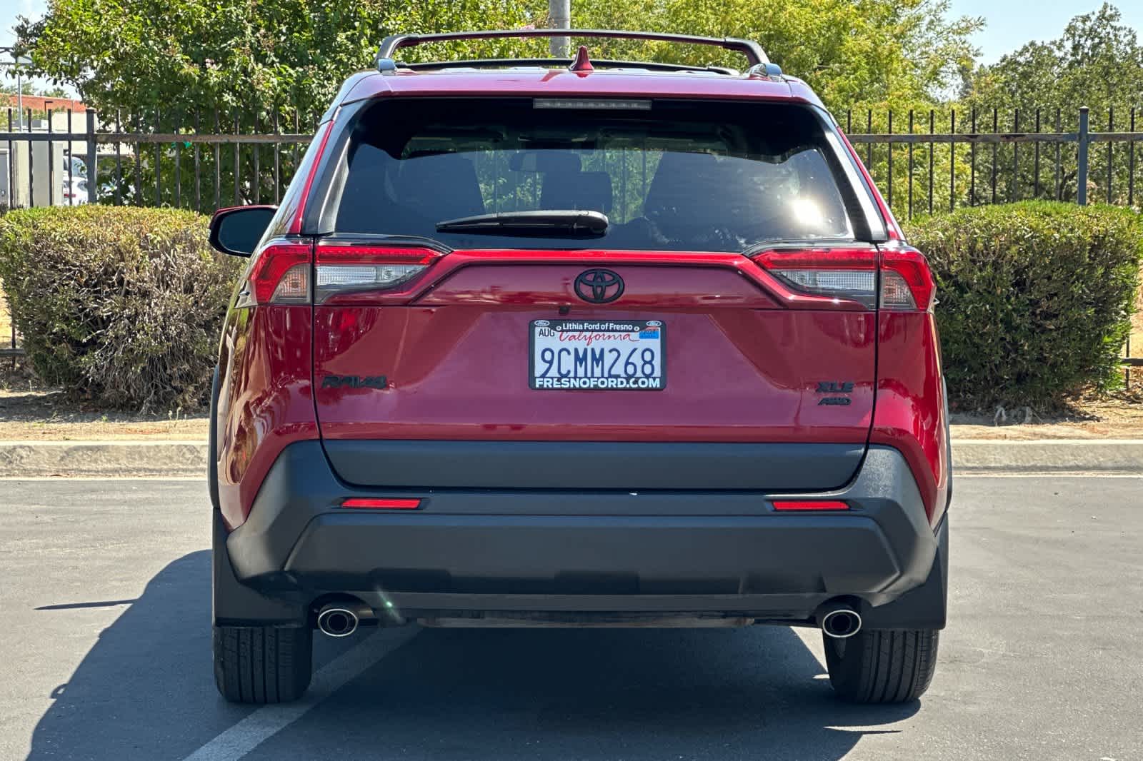 Thumbnail: 2022 Toyota RAV4 - 8