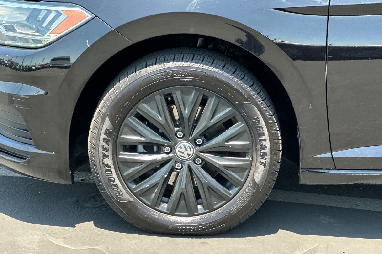 2020 Volkswagen Jetta SE 25