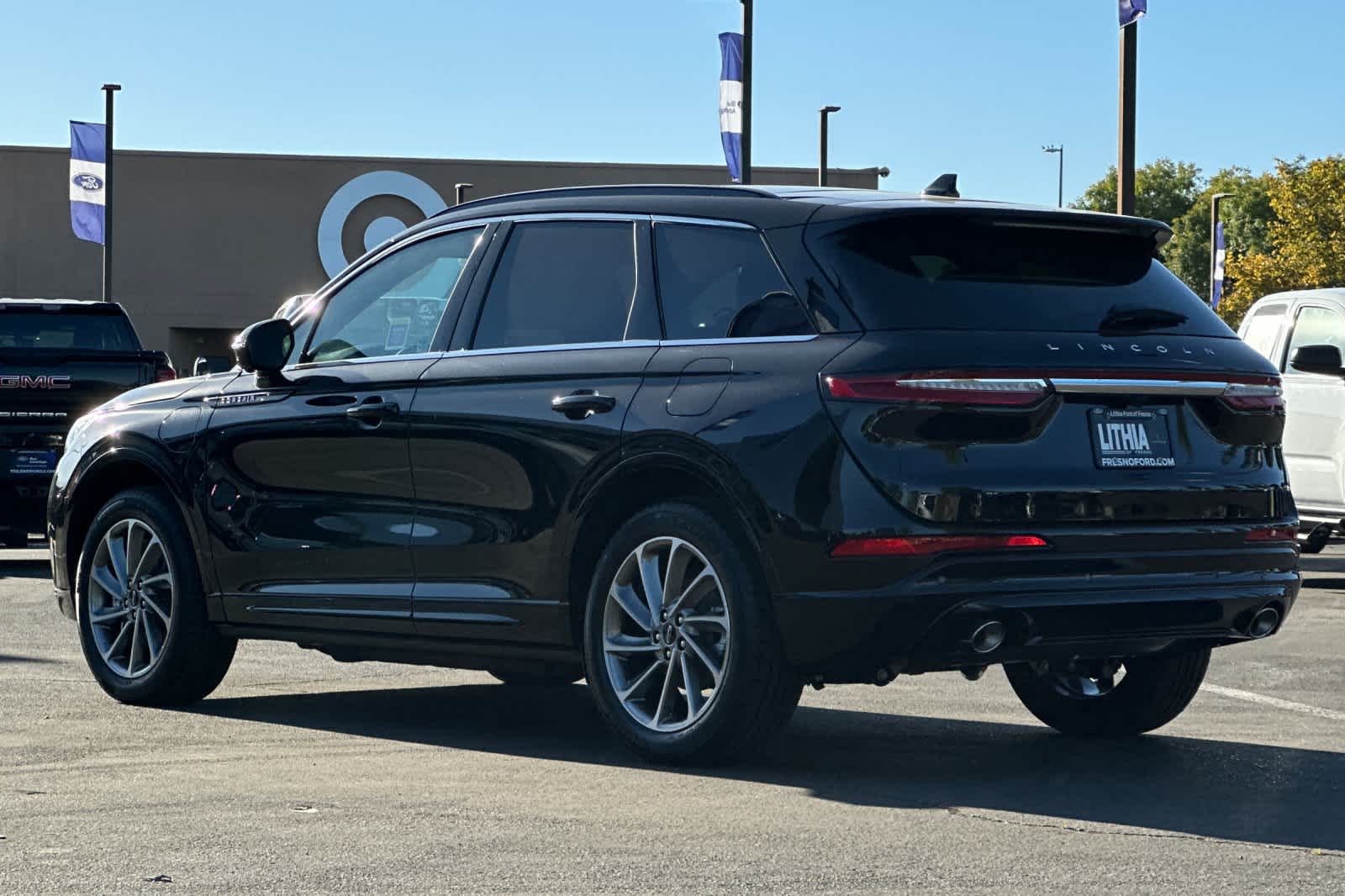 Thumbnail: 2025 Lincoln Corsair - 6