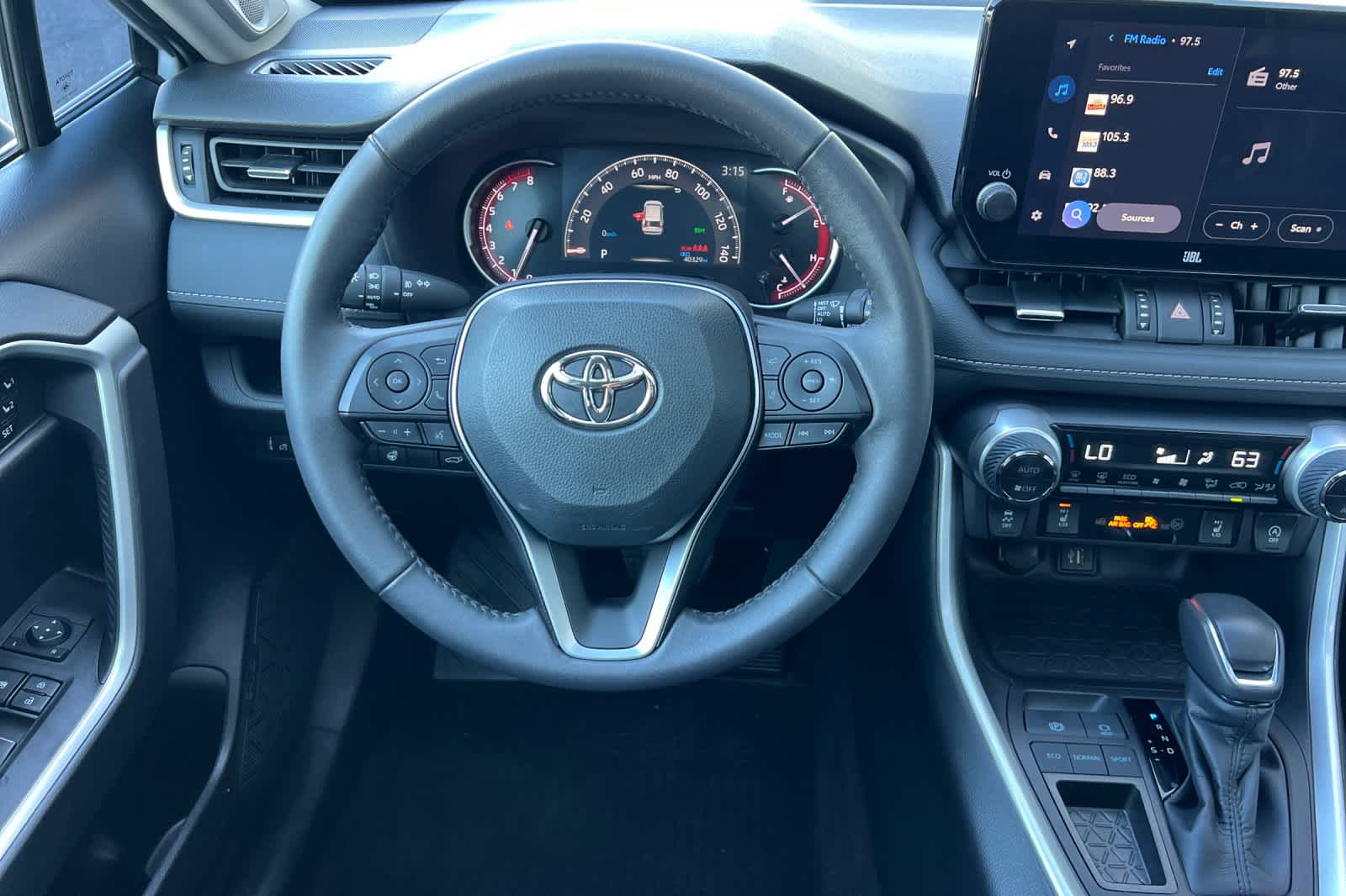 Thumbnail: 2023 Toyota RAV4 - 14