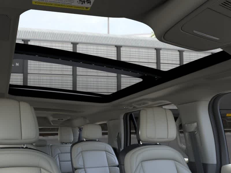 Thumbnail: 2026 Lincoln Navigator L - 23