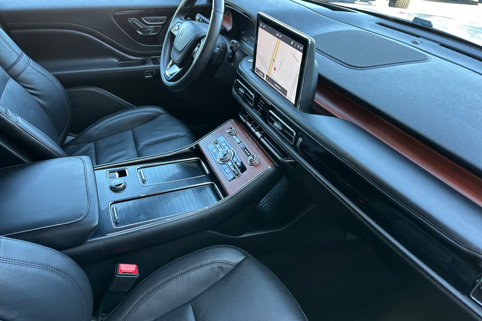 Thumbnail: 2023 Lincoln Aviator - 18