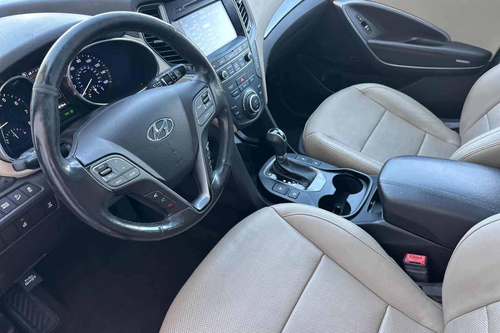 Thumbnail: 2017 Hyundai Santa Fe - 11