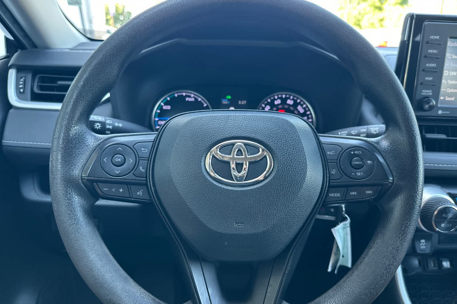 Thumbnail: 2021 Toyota RAV4 - 21