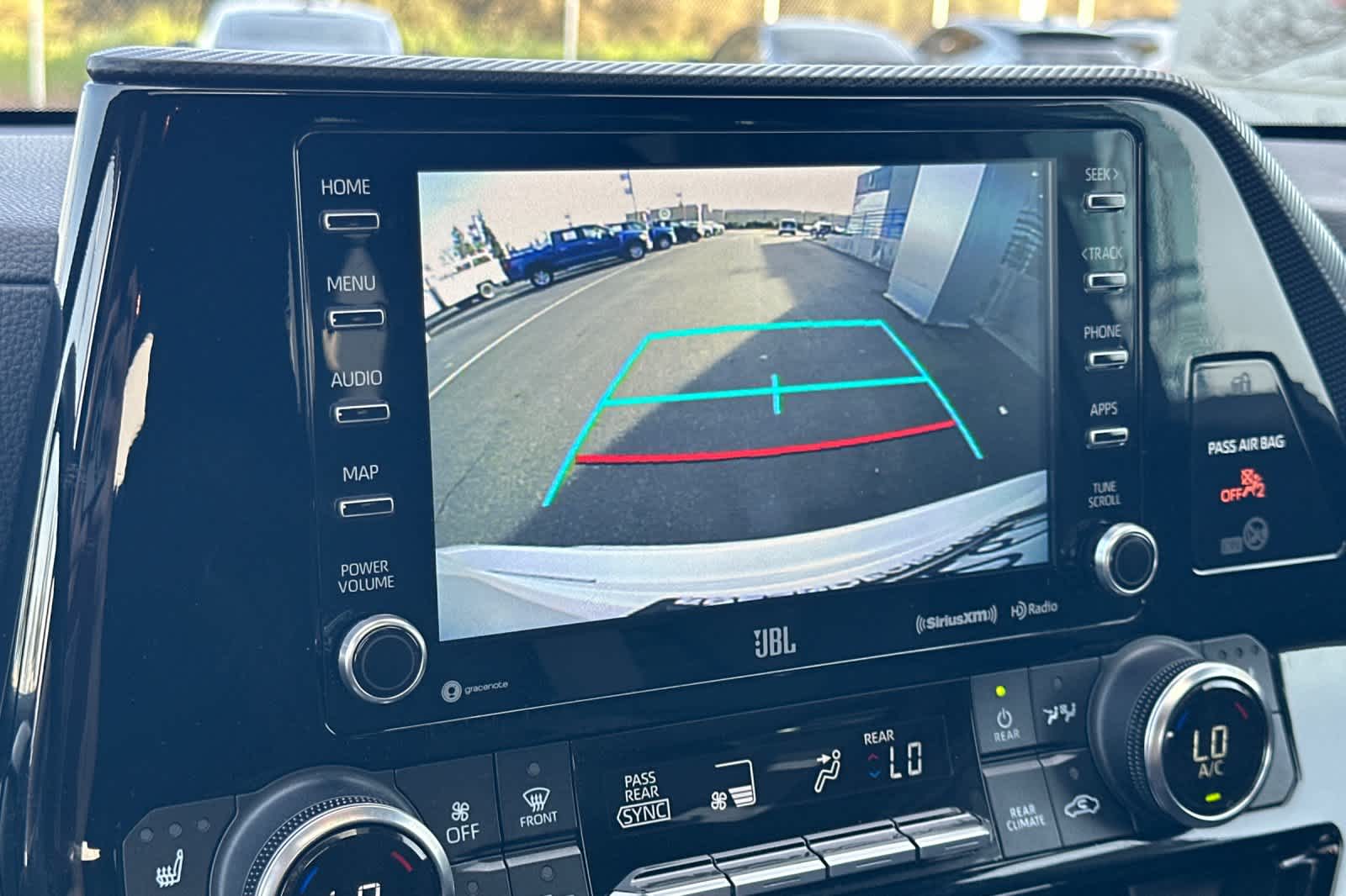 Thumbnail: 2022 Toyota Highlander - 20