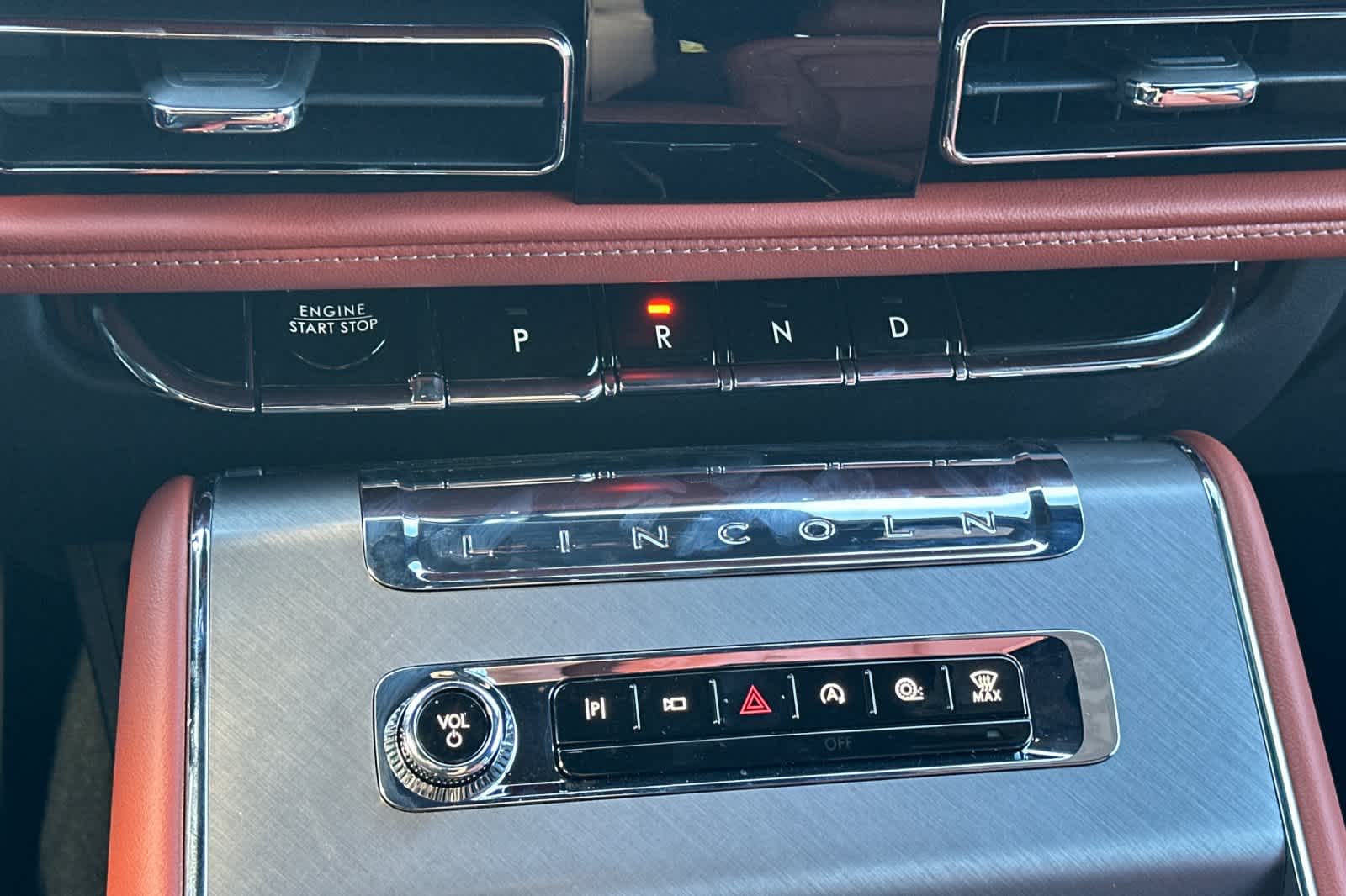 Thumbnail: 2025 Lincoln Aviator - 23