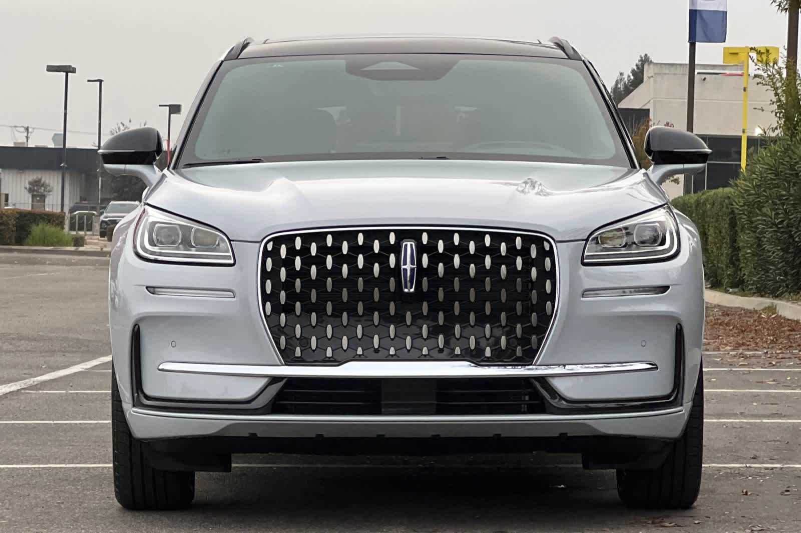 Thumbnail: 2026 Lincoln Corsair - 11