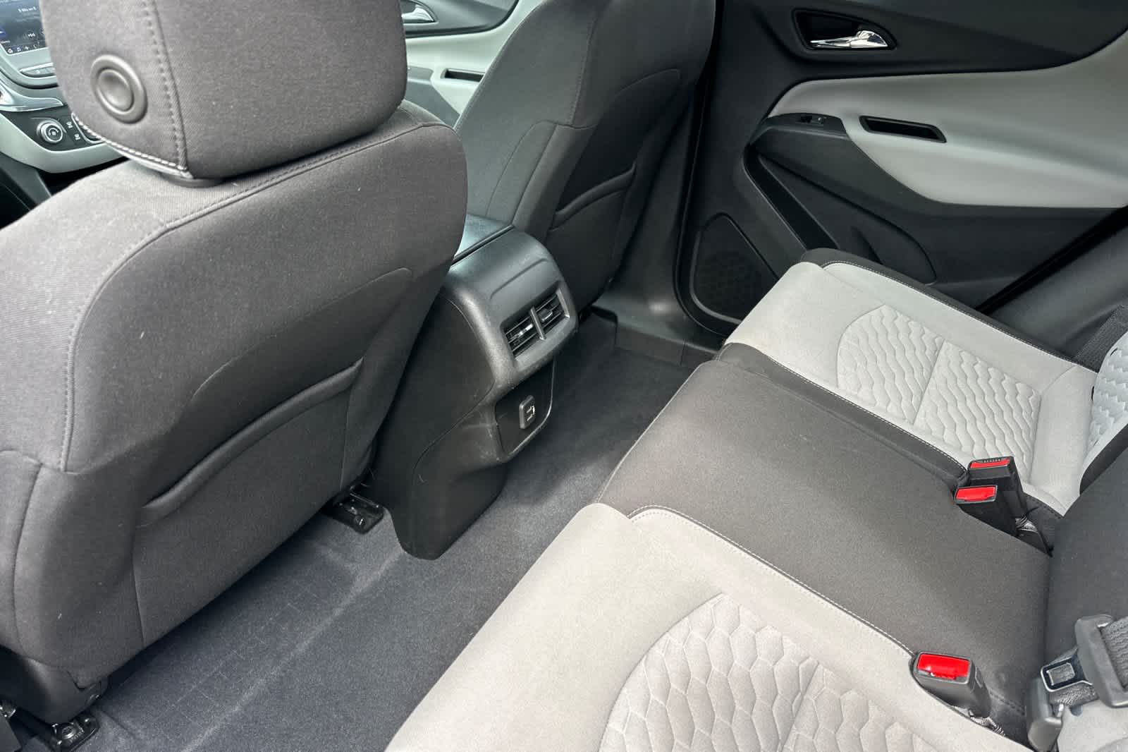 Thumbnail: 2021 Chevrolet Equinox - 3