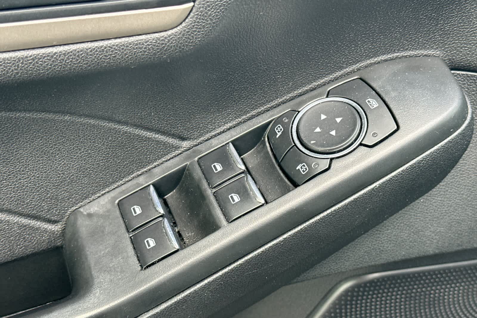 Thumbnail: 2022 Ford Escape - 13