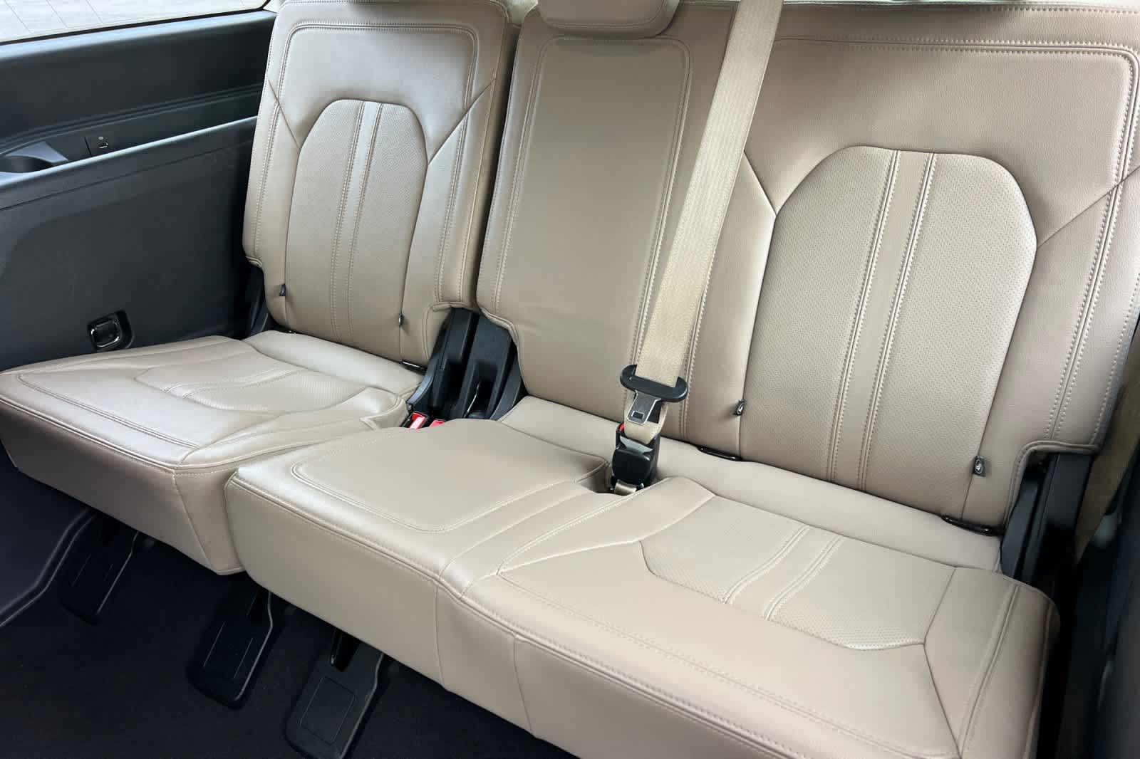 Thumbnail: 2023 Ford Expedition - 15