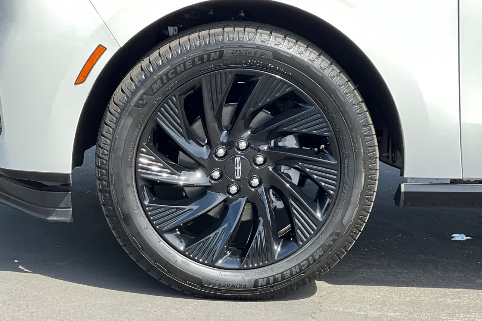 Thumbnail: 2026 Lincoln Navigator - 28