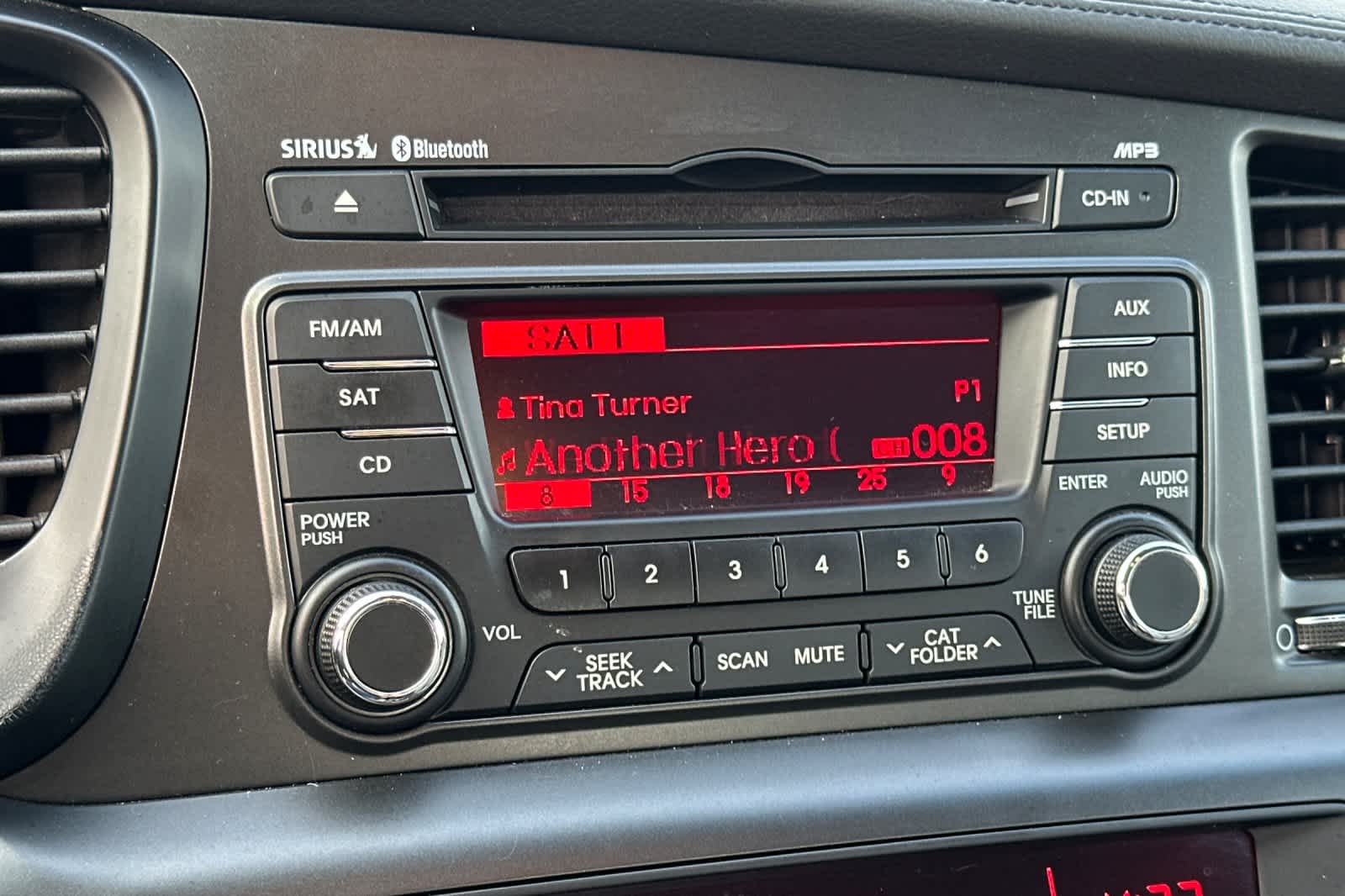 Thumbnail: 2013 Kia Optima - 17