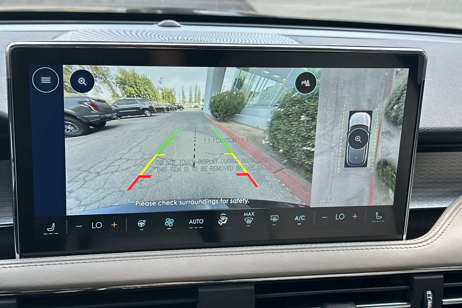 Thumbnail: 2025 Lincoln Corsair - 21