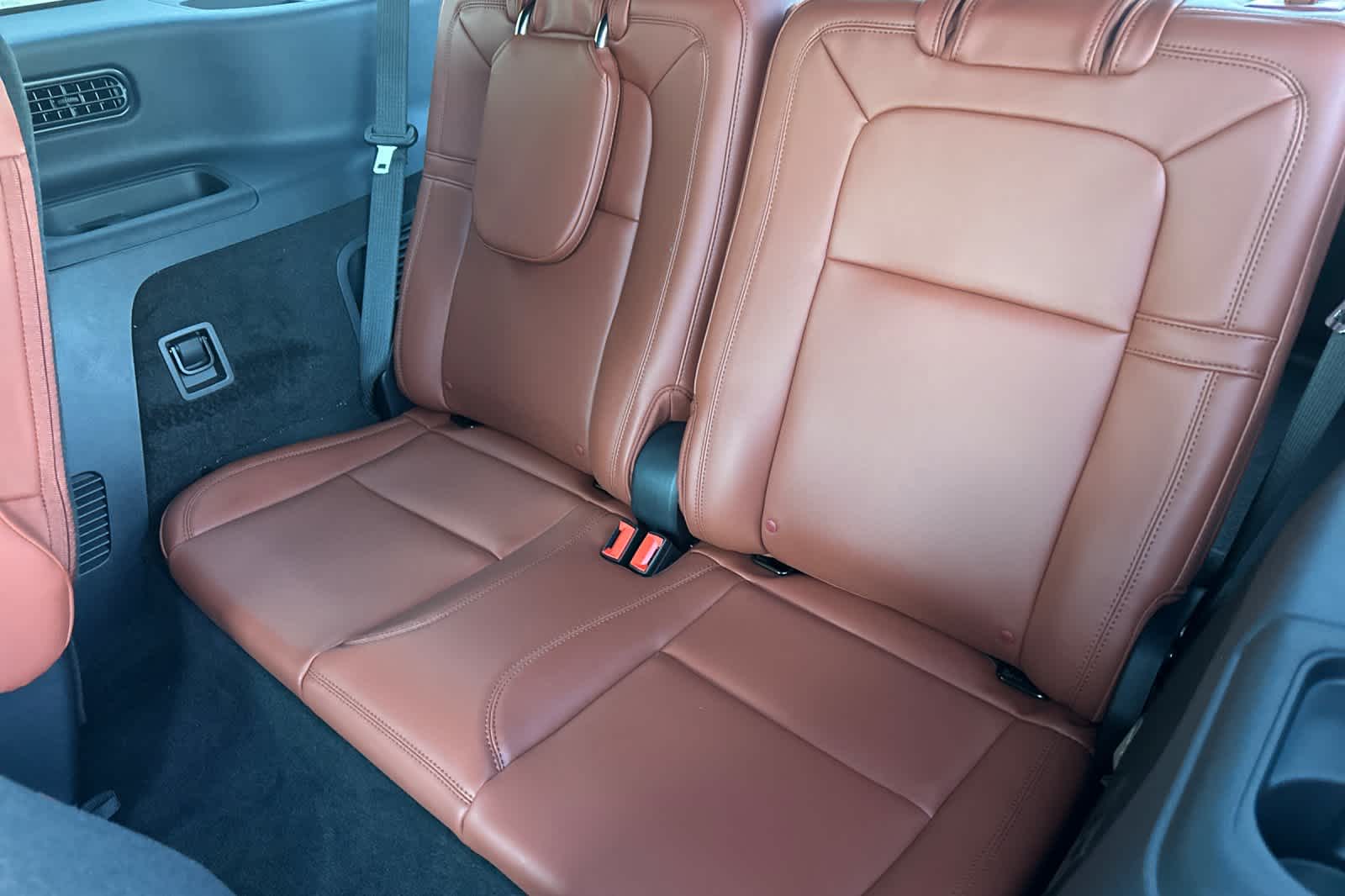 Thumbnail: 2025 Lincoln Aviator - 16